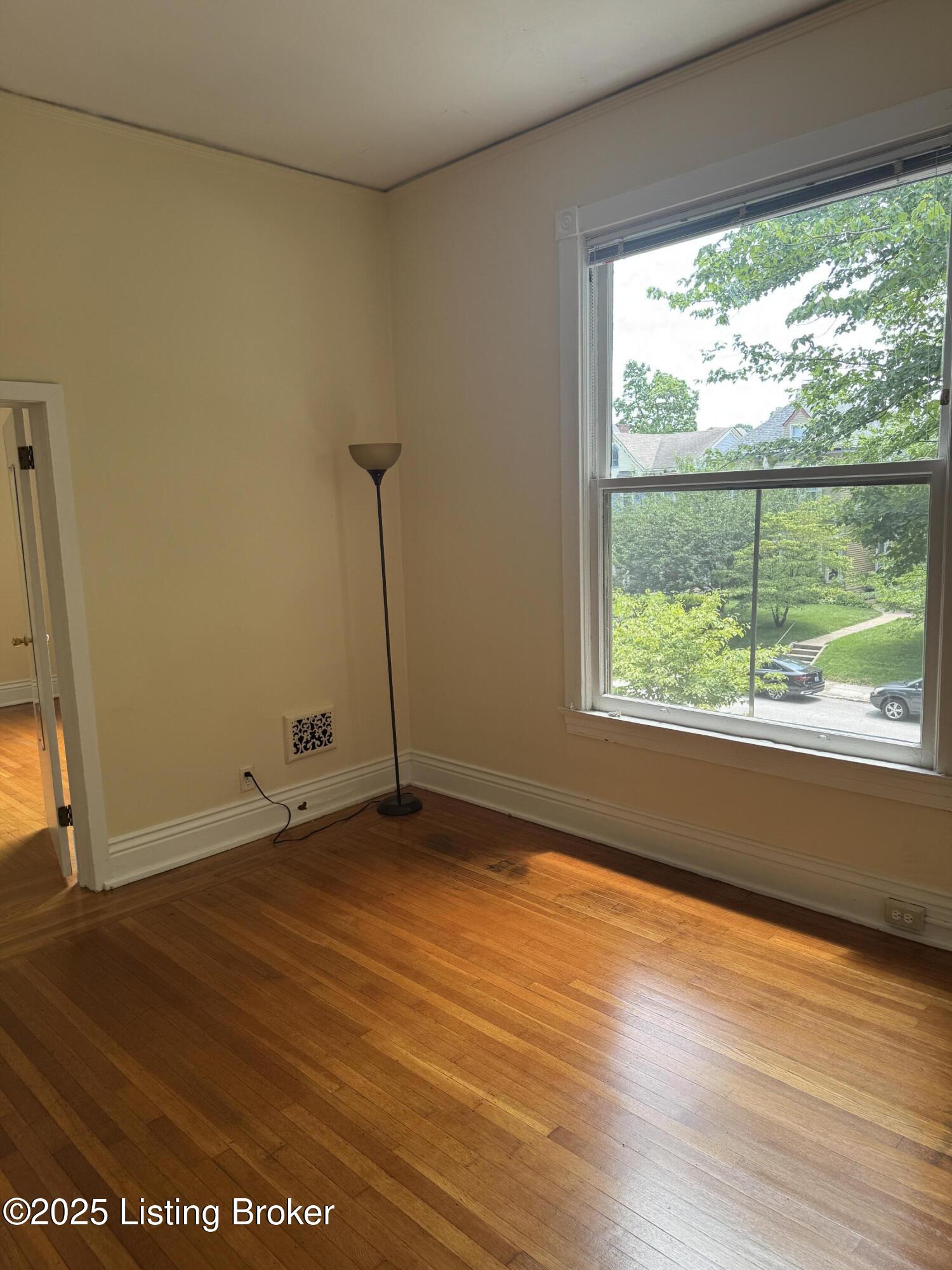 1327 Hepburn Ave Property Photo 15