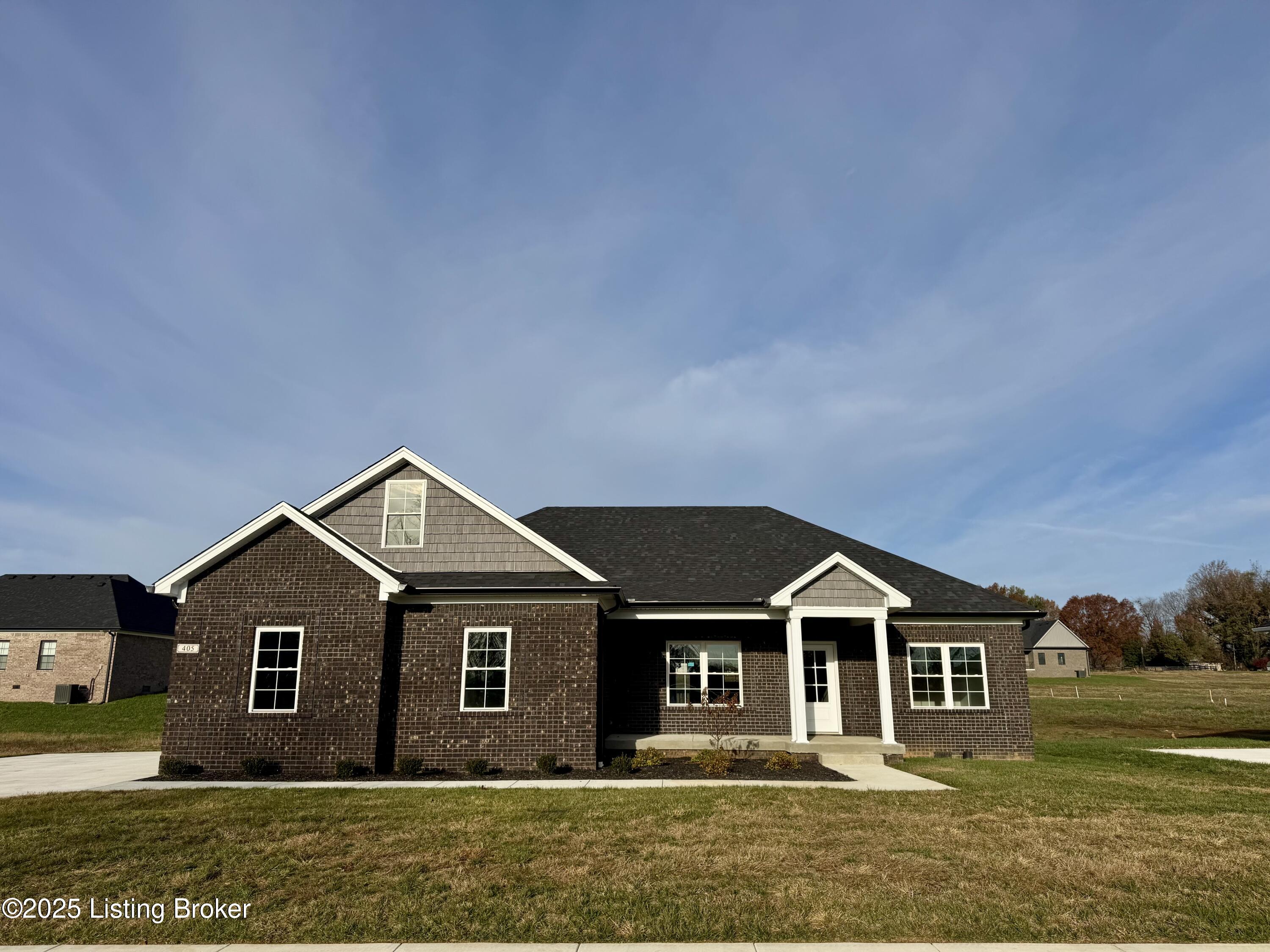 405 Palmetto Way Property Photo 2