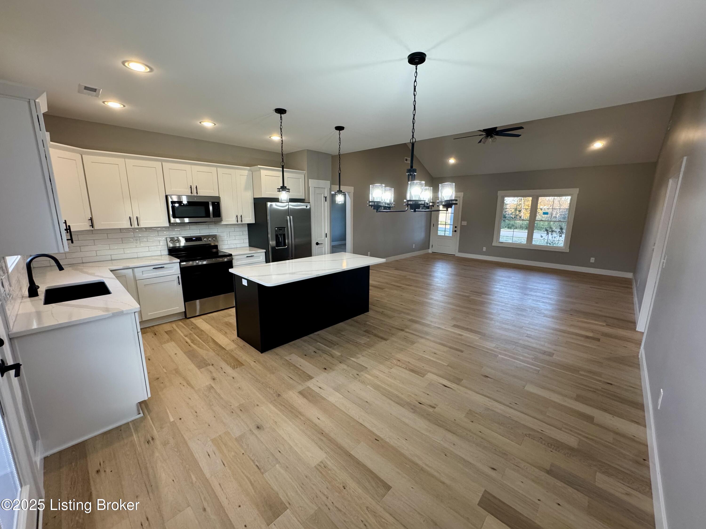 405 Palmetto Way Property Photo 10