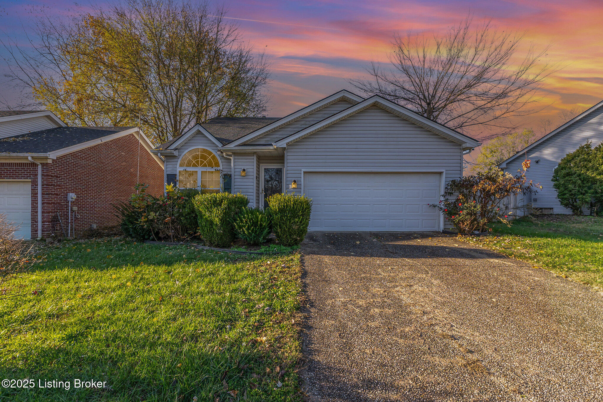 4908 Flushing Way Property Photo 2