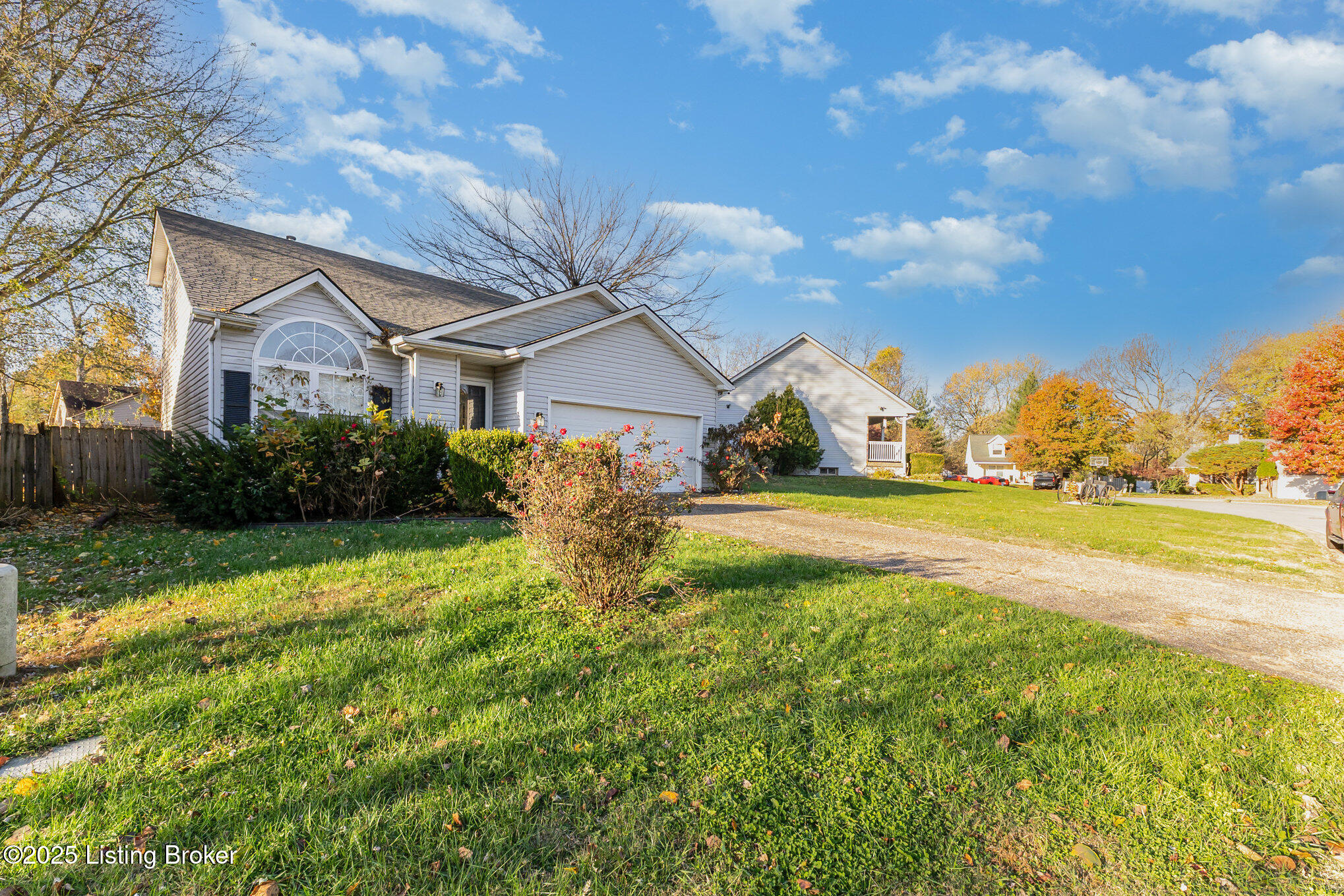 4908 Flushing Way Property Photo 3