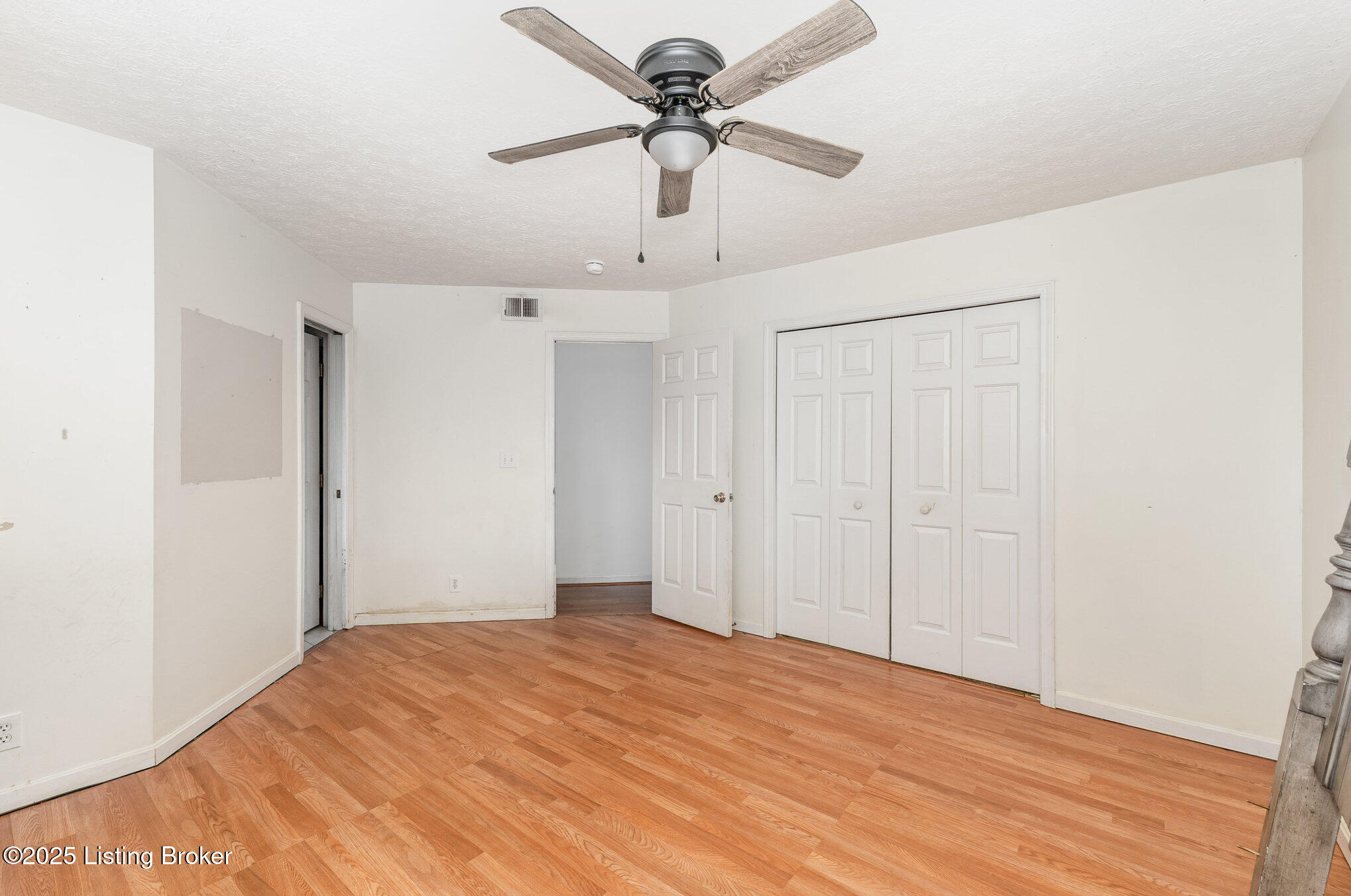 4908 Flushing Way Property Photo 12