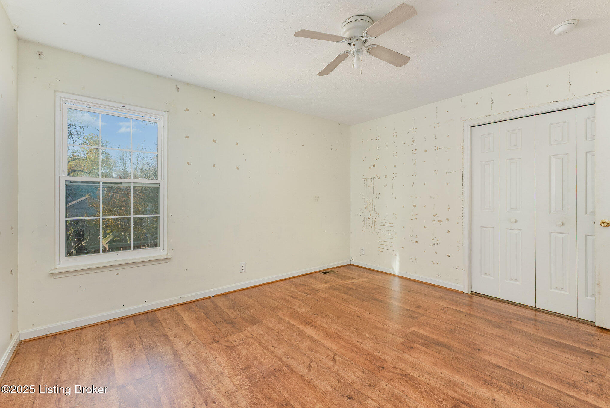 4908 Flushing Way Property Photo 18