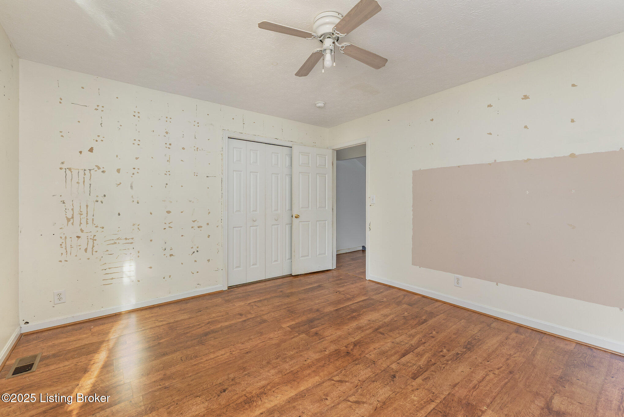 4908 Flushing Way Property Photo 20