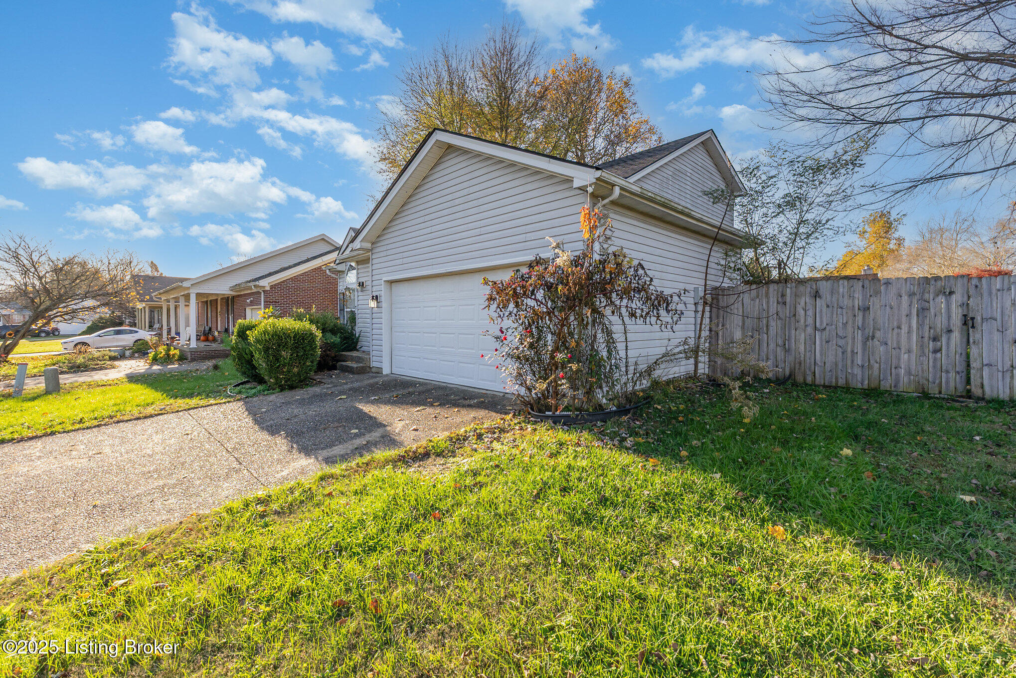 4908 Flushing Way Property Photo 31