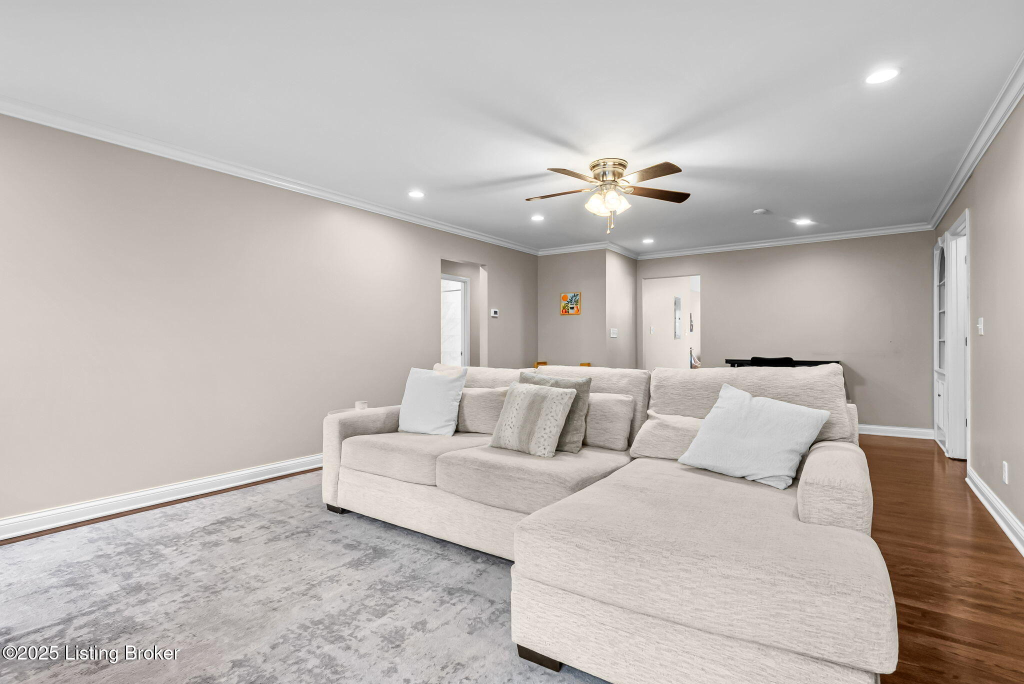 265 Leland Ct Apt 3 Property Photo 6