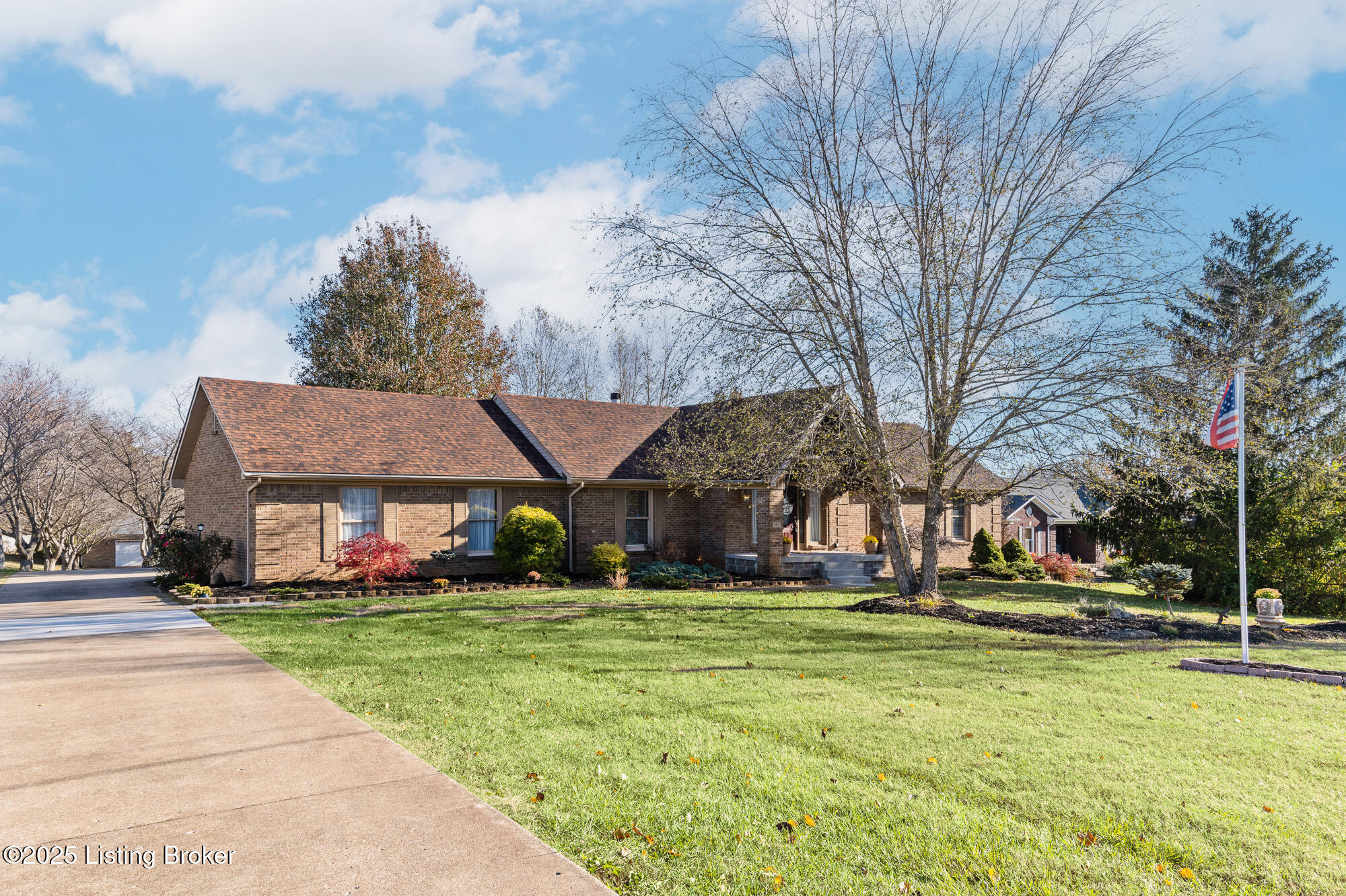 953 Floyds Fork Rd Property Photo 1