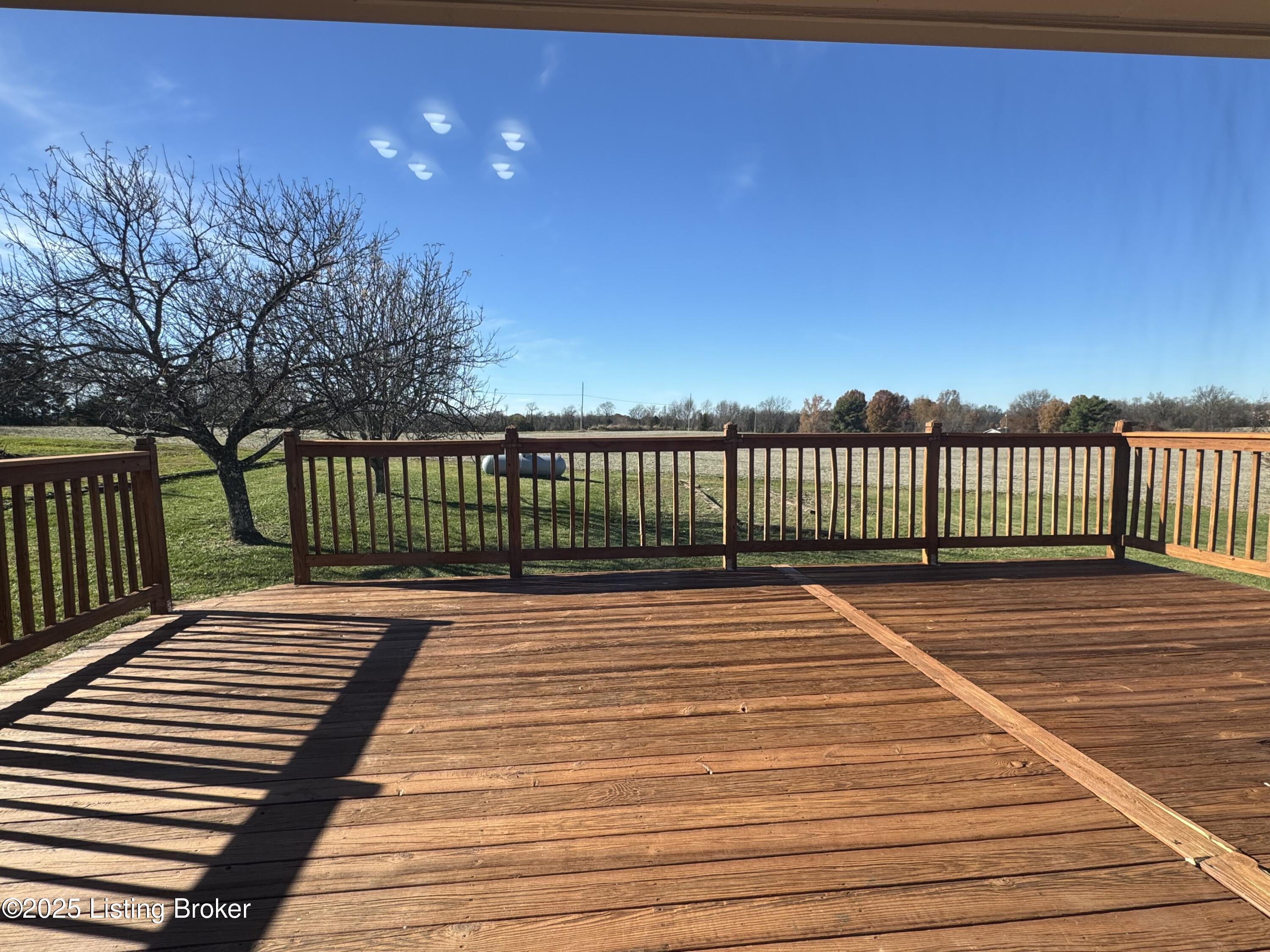 6425 Elmburg Rd Property Photo 25