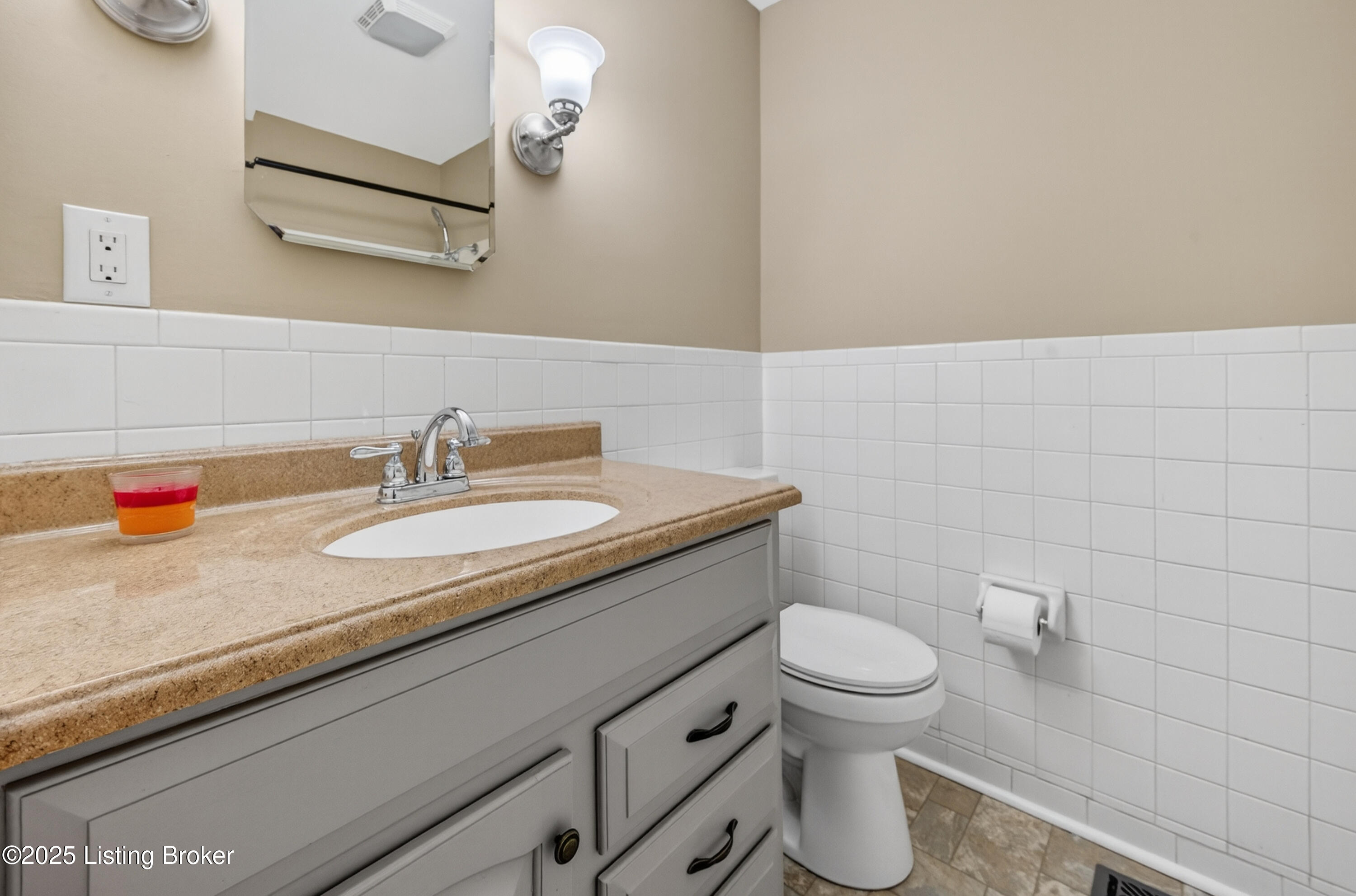 6425 Elmburg Rd Property Photo 26
