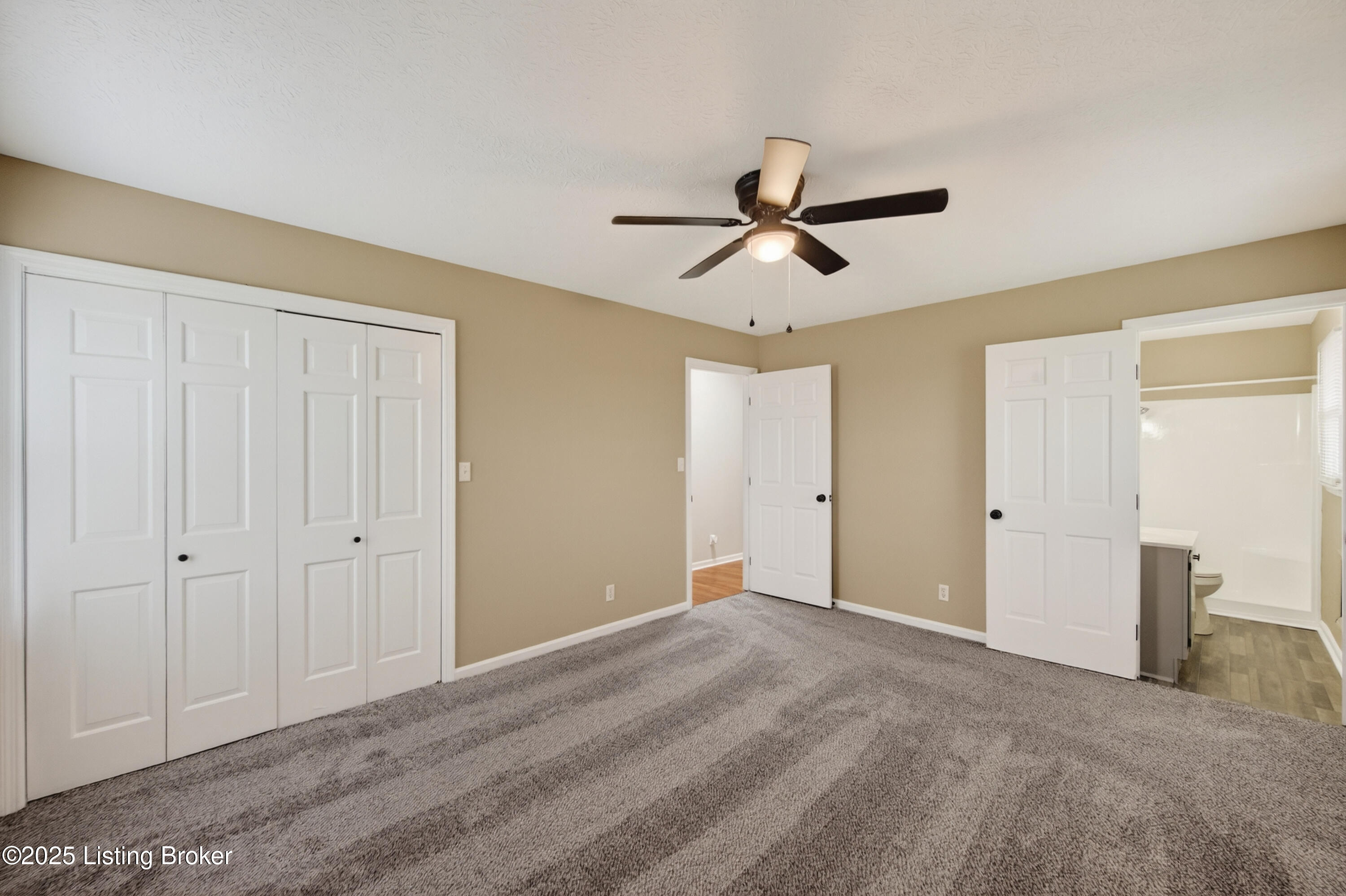 6425 Elmburg Rd Property Photo 32