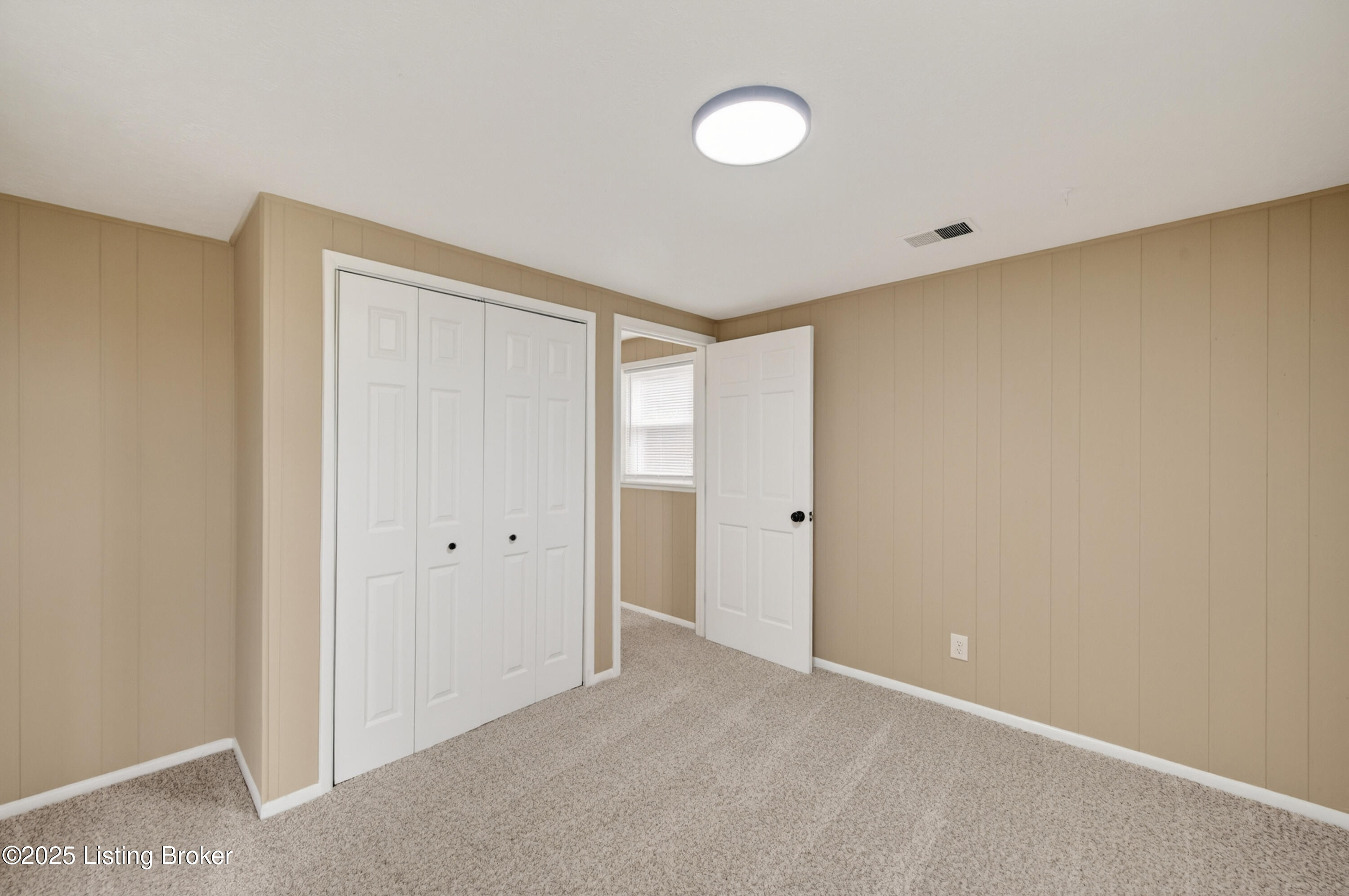 6425 Elmburg Rd Property Photo 39