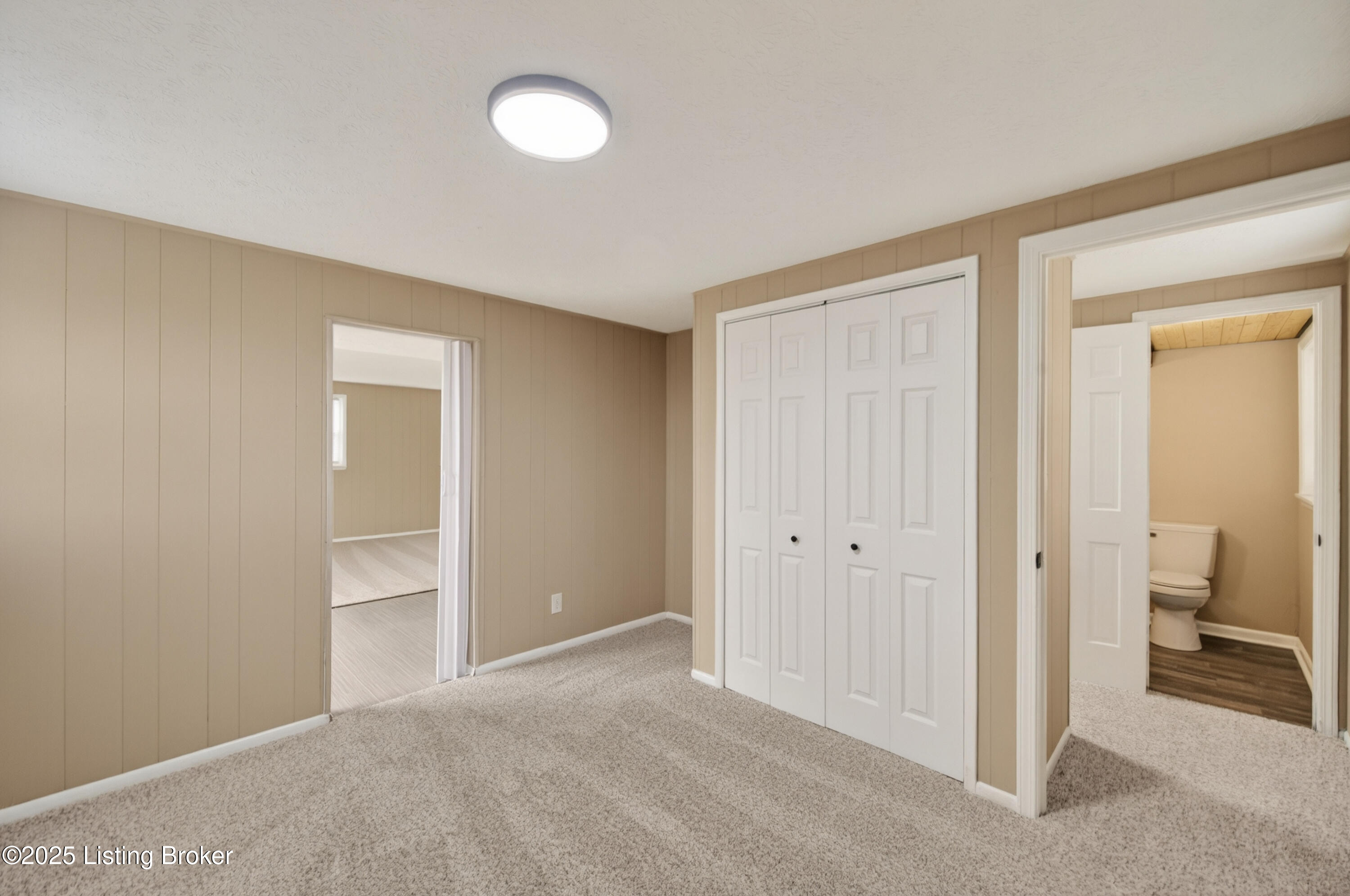 6425 Elmburg Rd Property Photo 40