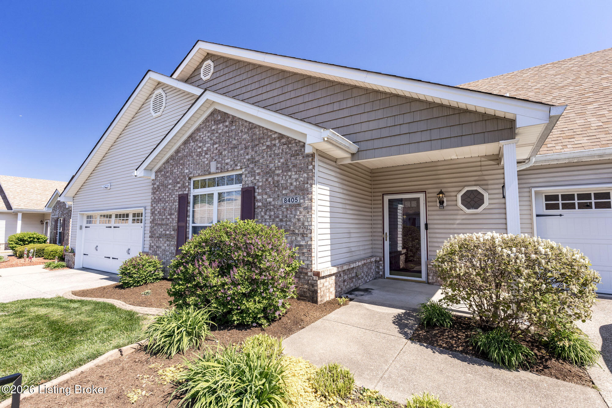8405 Moss Garden Dr Property Photo 1