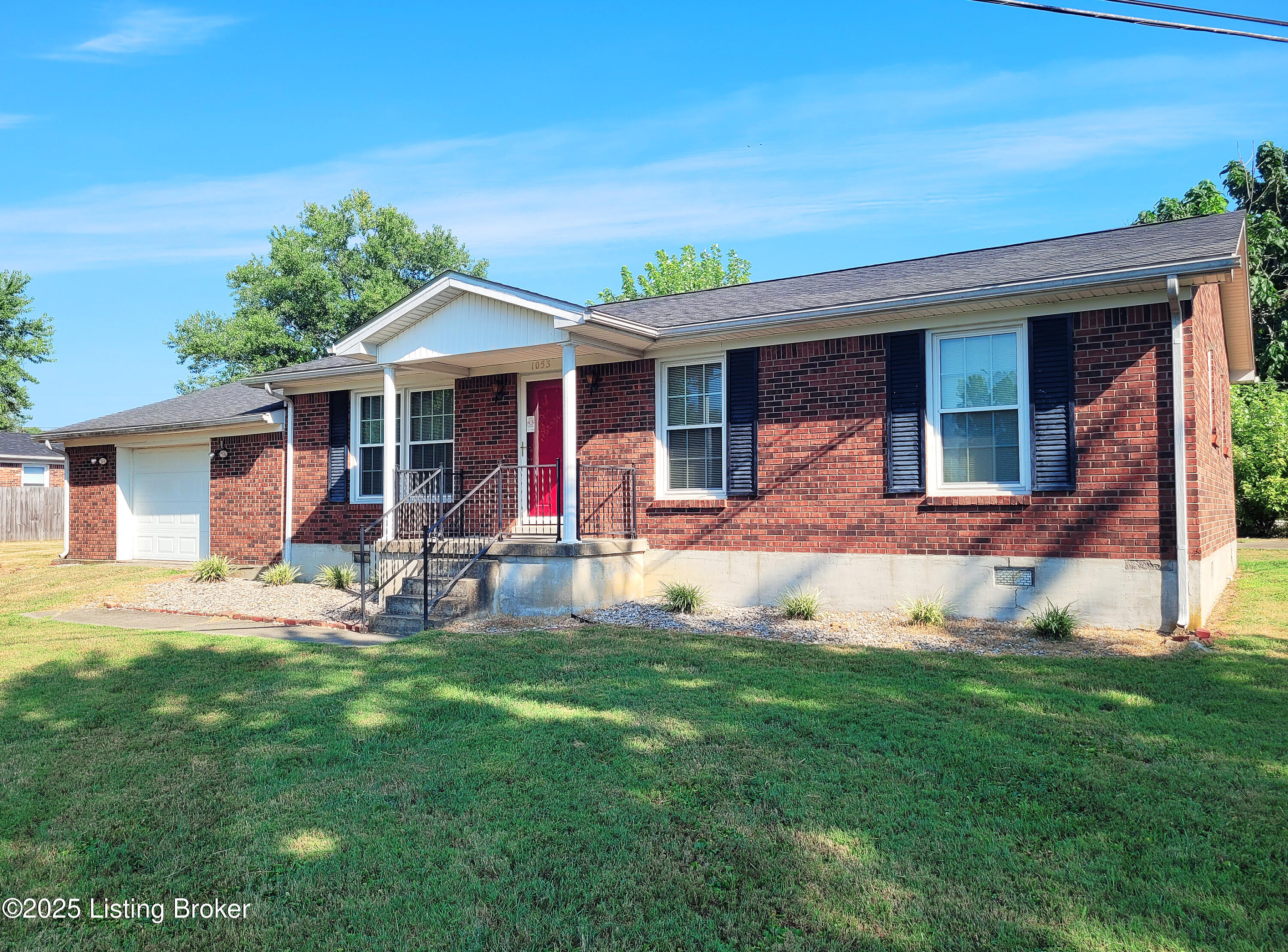 1053 Plum Run Rd Property Photo 1