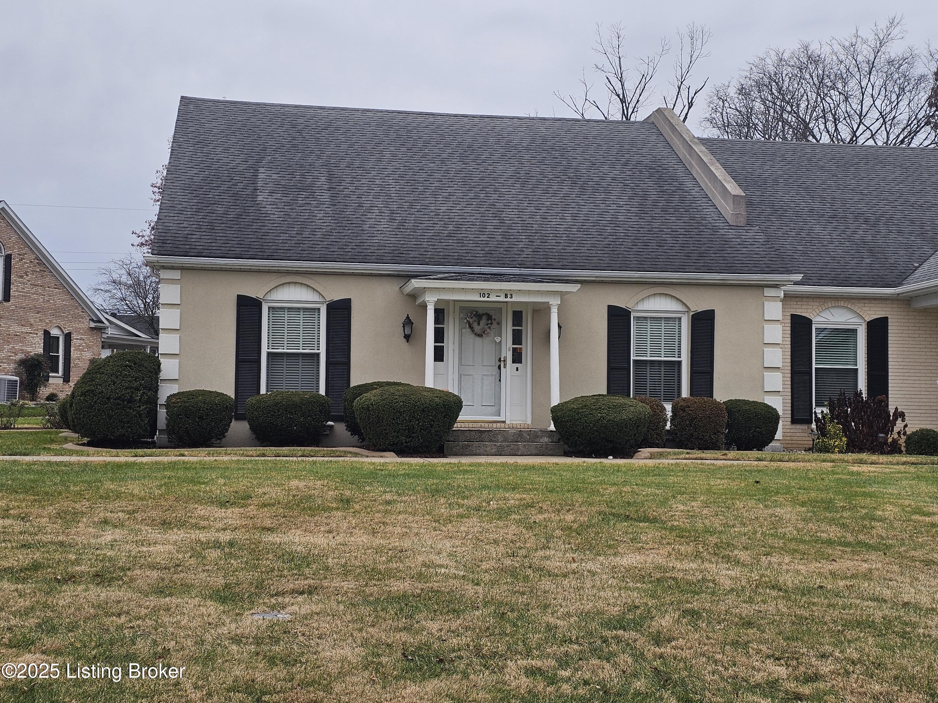 102 Regency Ct B-3 Property Photo 1