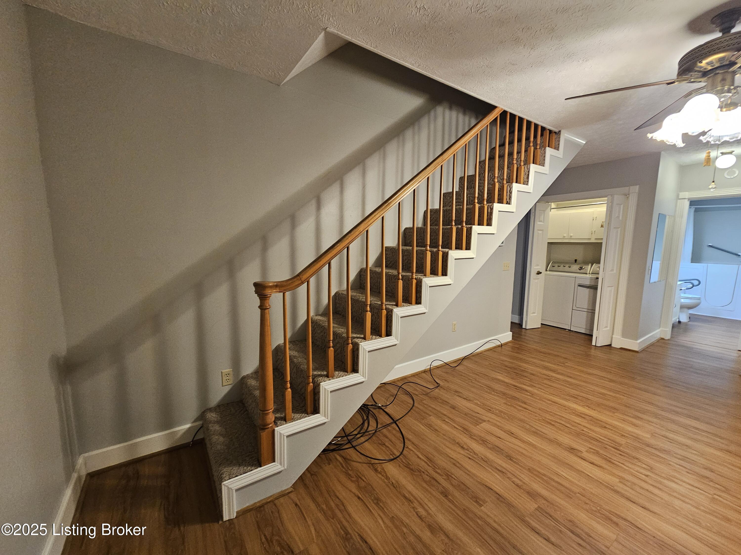 102 Regency Ct B-3 Property Photo 22