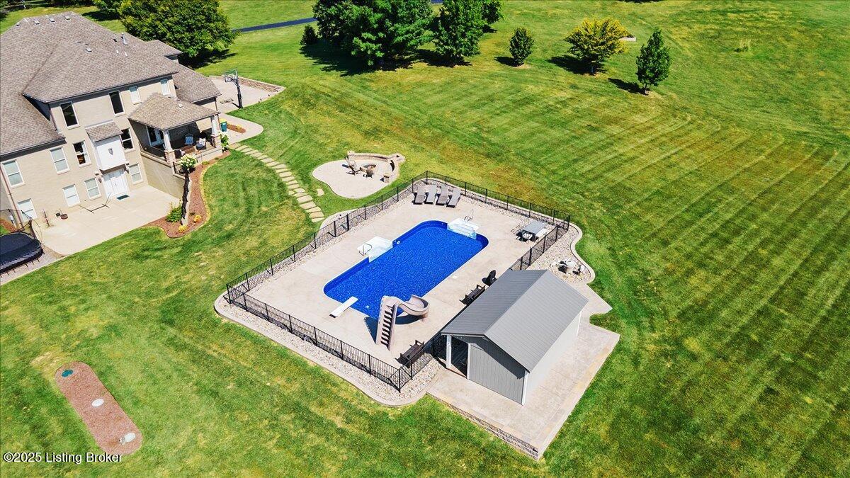 17004 Persimmon Wood Trail Property Photo 9
