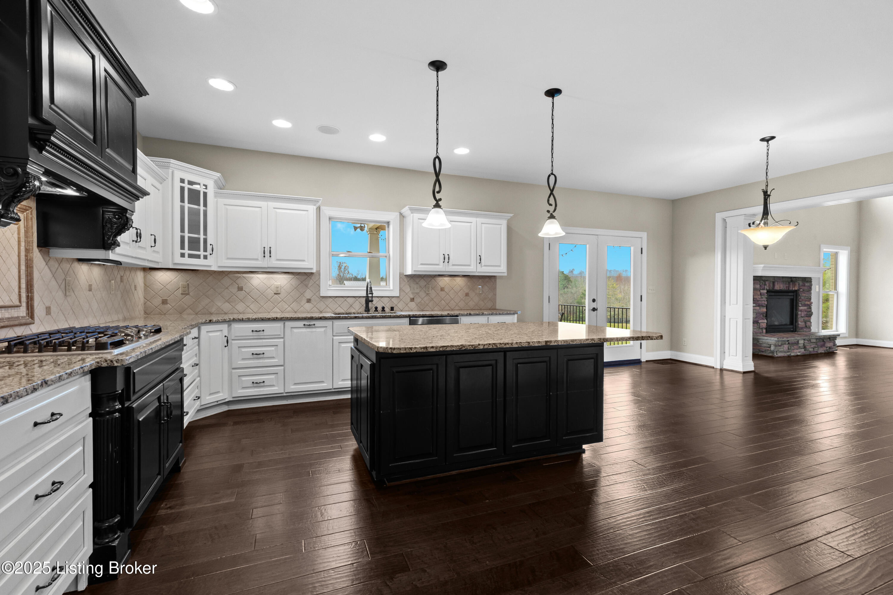 17004 Persimmon Wood Trail Property Photo 35