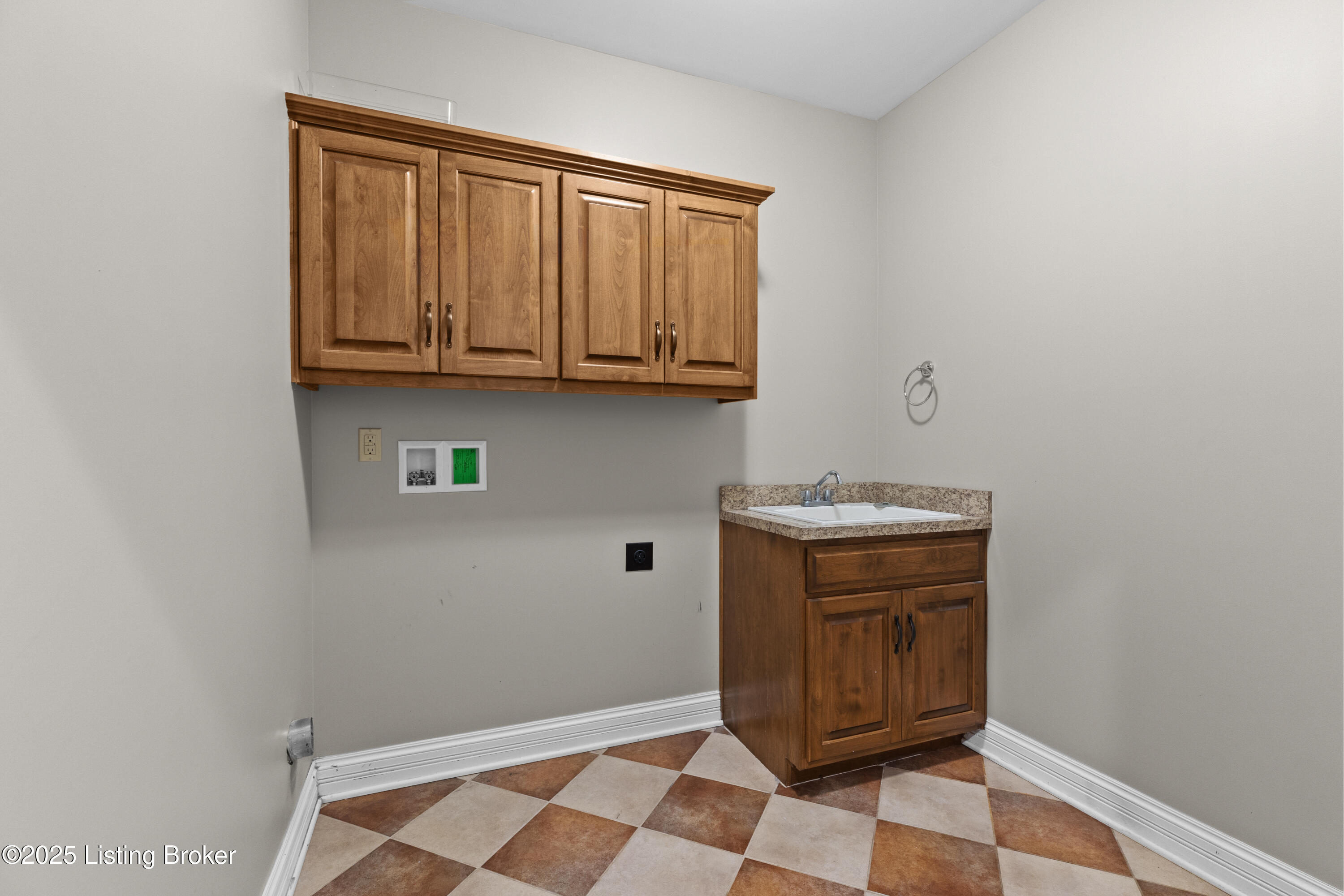 17004 Persimmon Wood Trail Property Photo 37