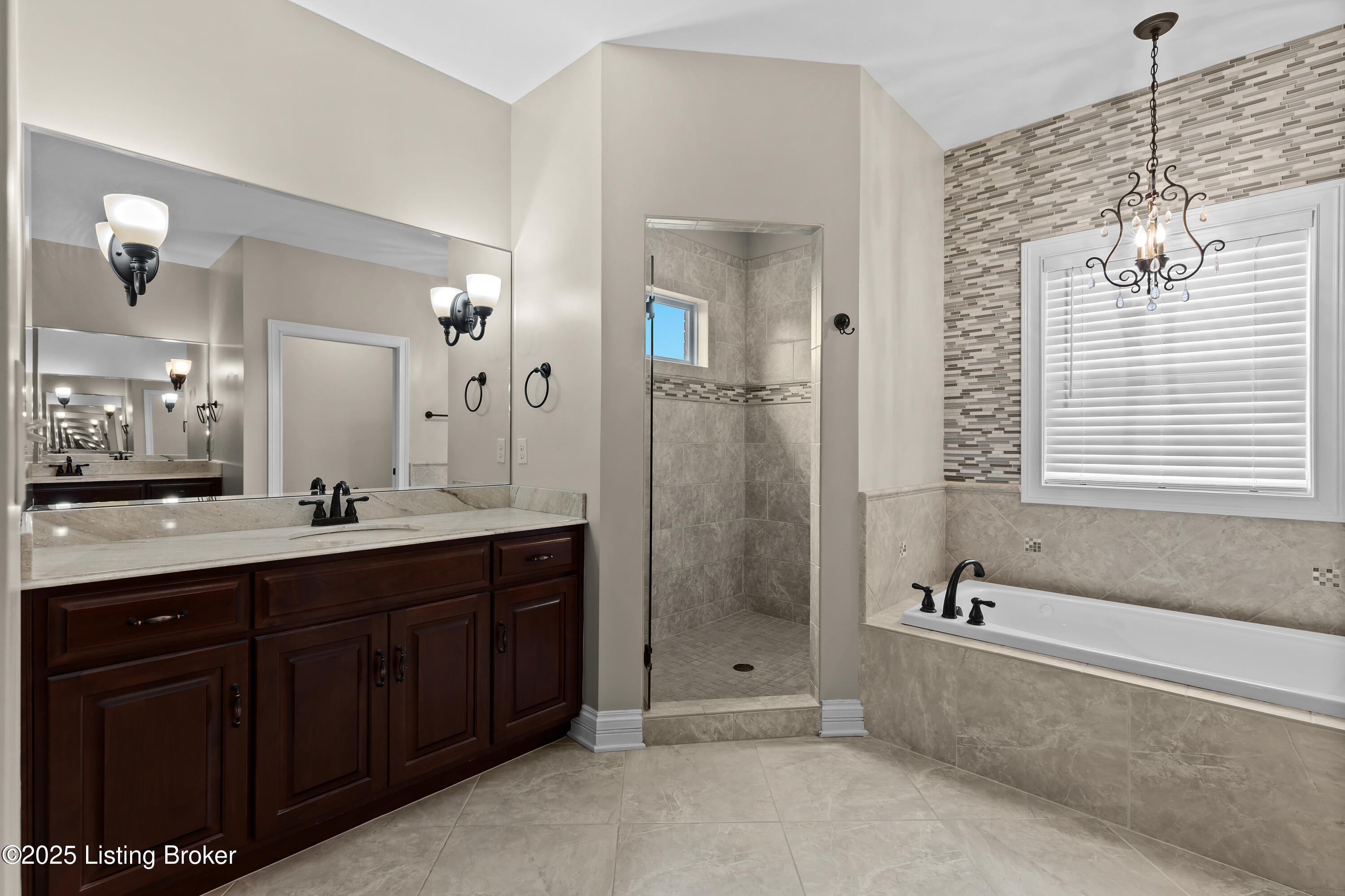 17004 Persimmon Wood Trail Property Photo 45
