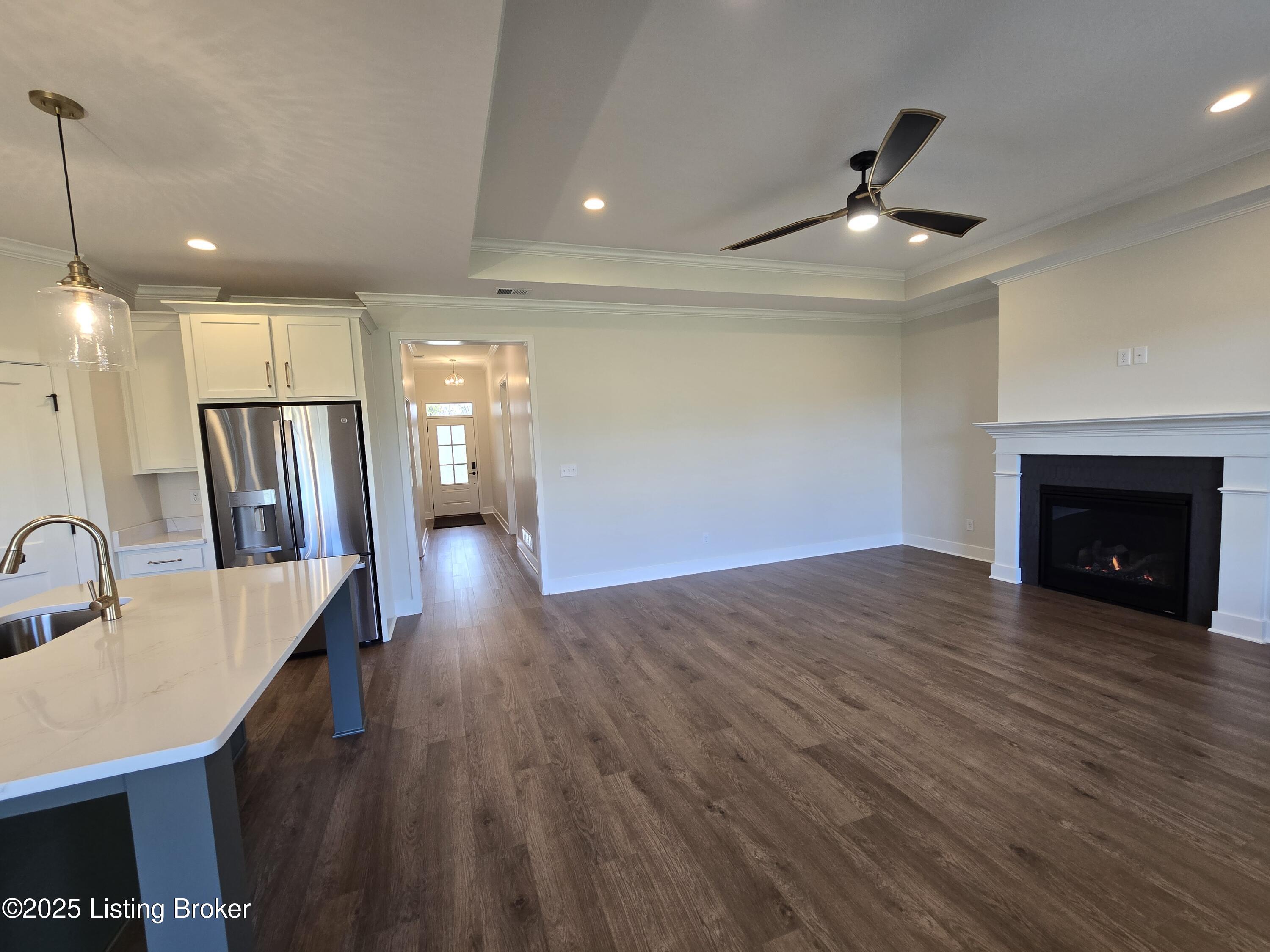 4425 Lochridge Pkwy Property Photo 5