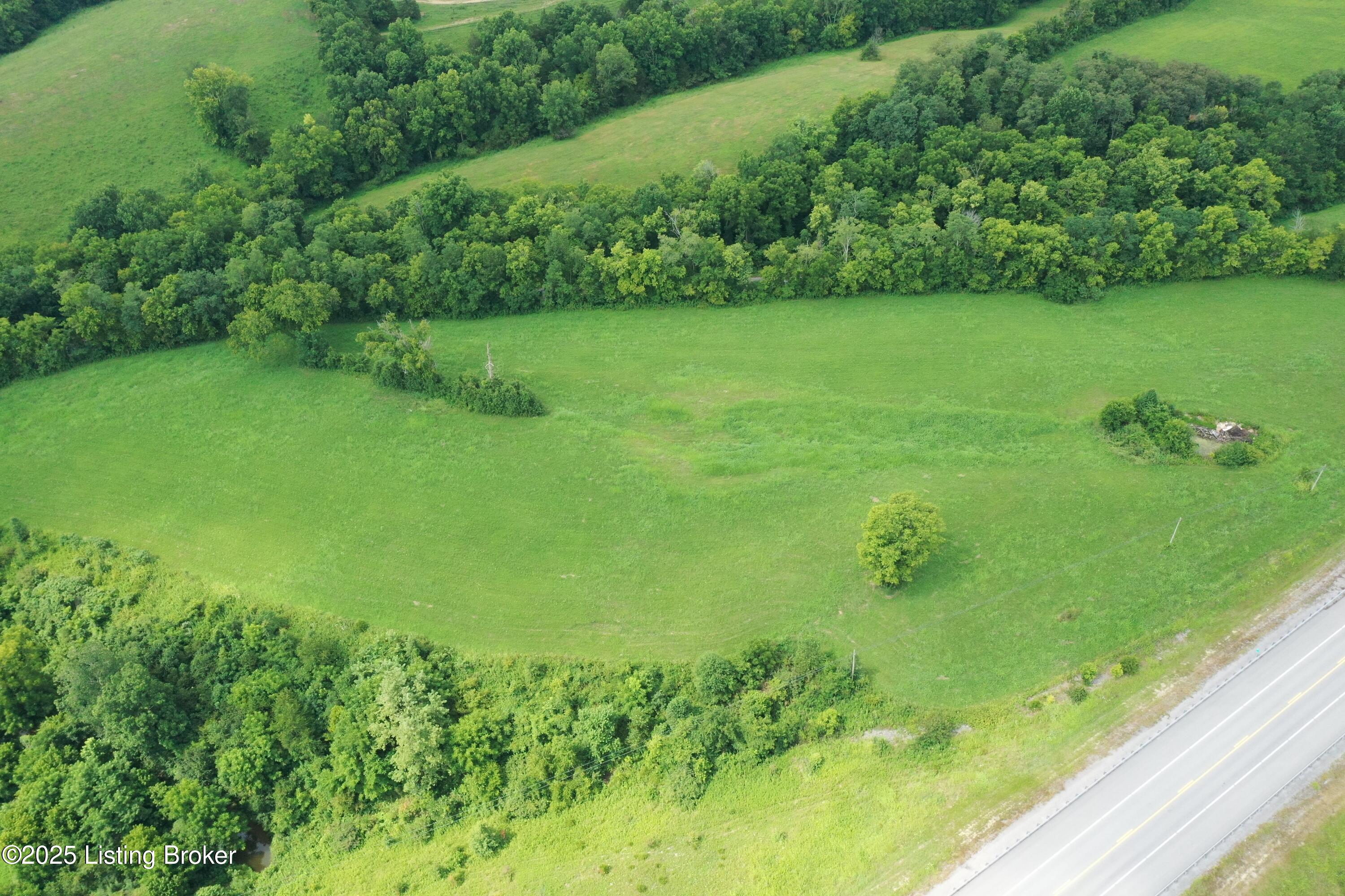 7755 Perryville Rd Property Photo 4