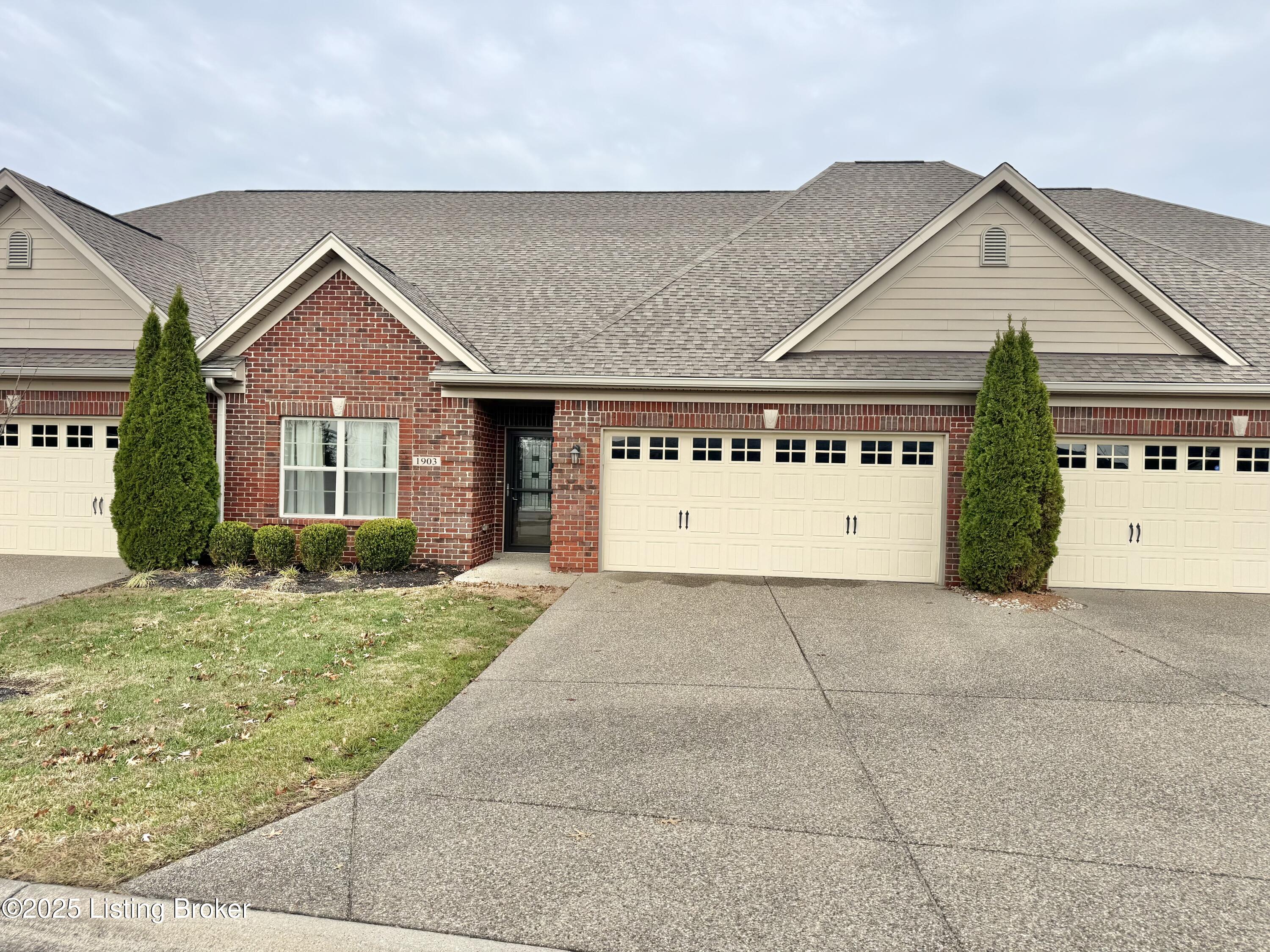 1903 Eagles Landing Dr Property Photo 2