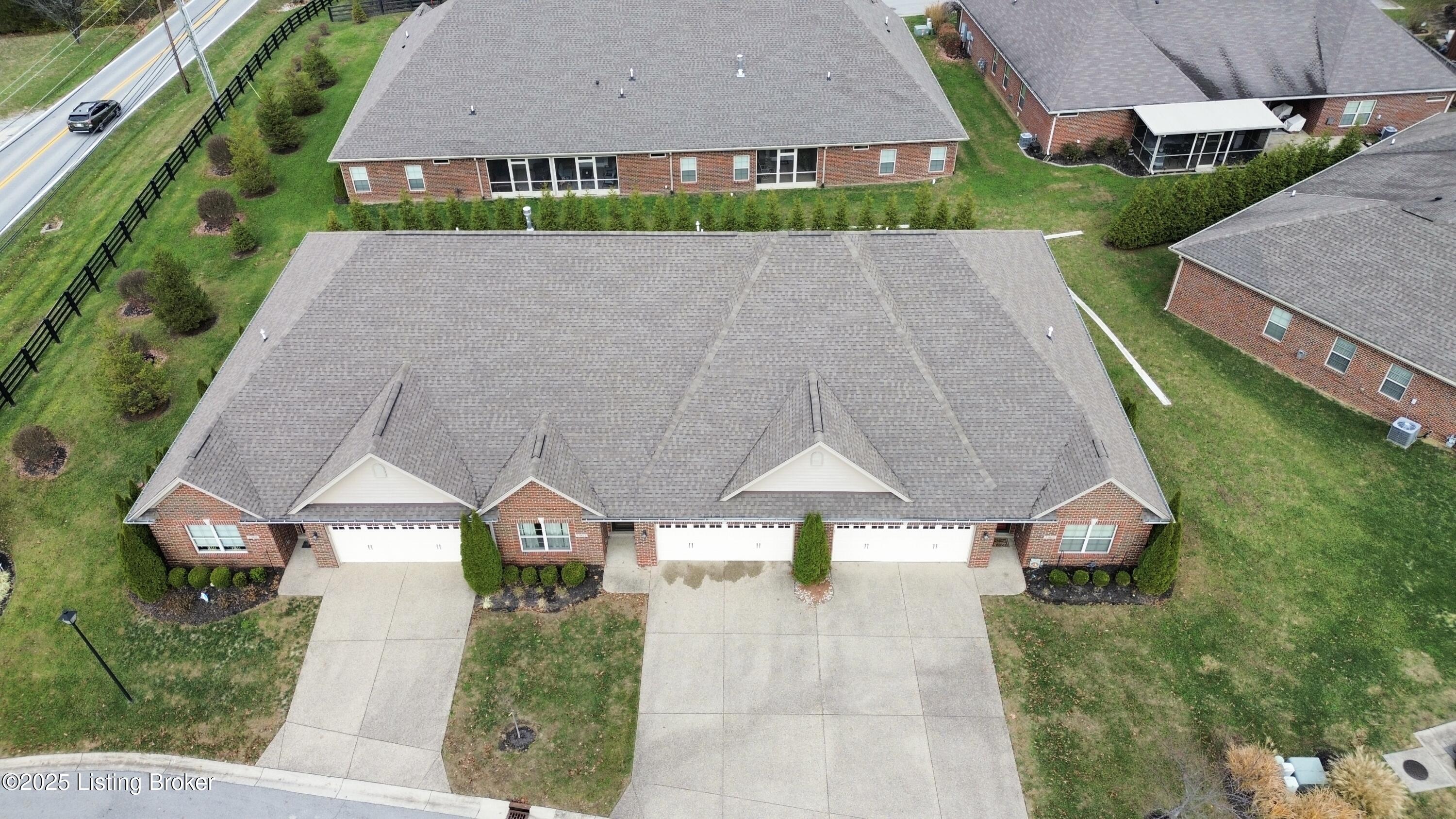 1903 Eagles Landing Dr Property Photo 4