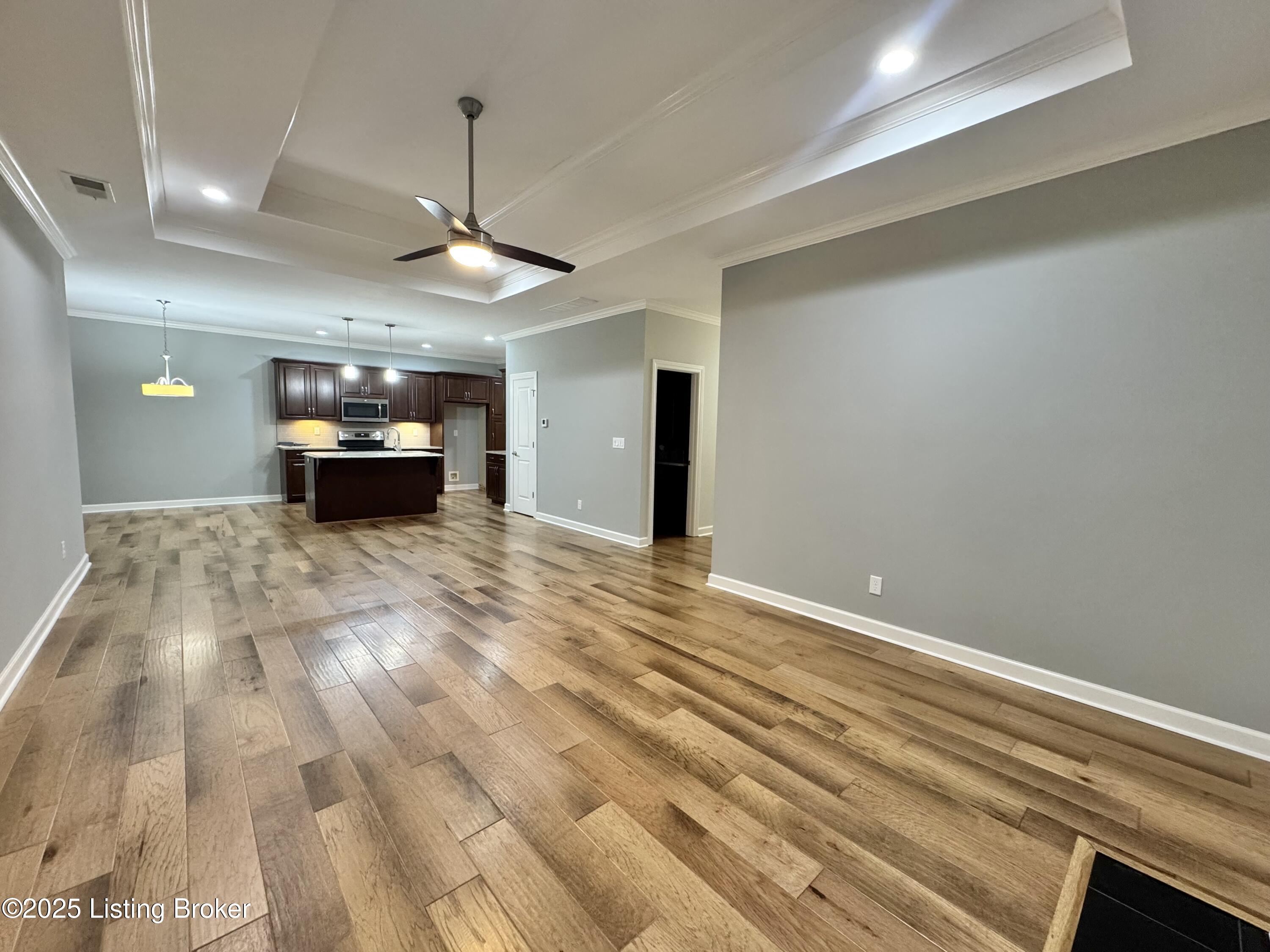 1903 Eagles Landing Dr Property Photo 8