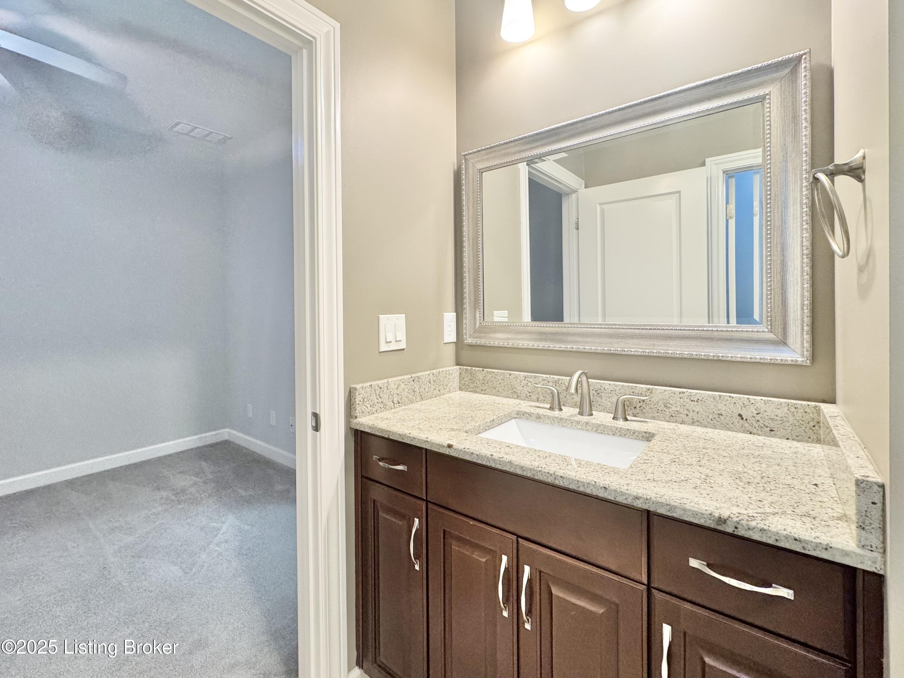 1903 Eagles Landing Dr Property Photo 22