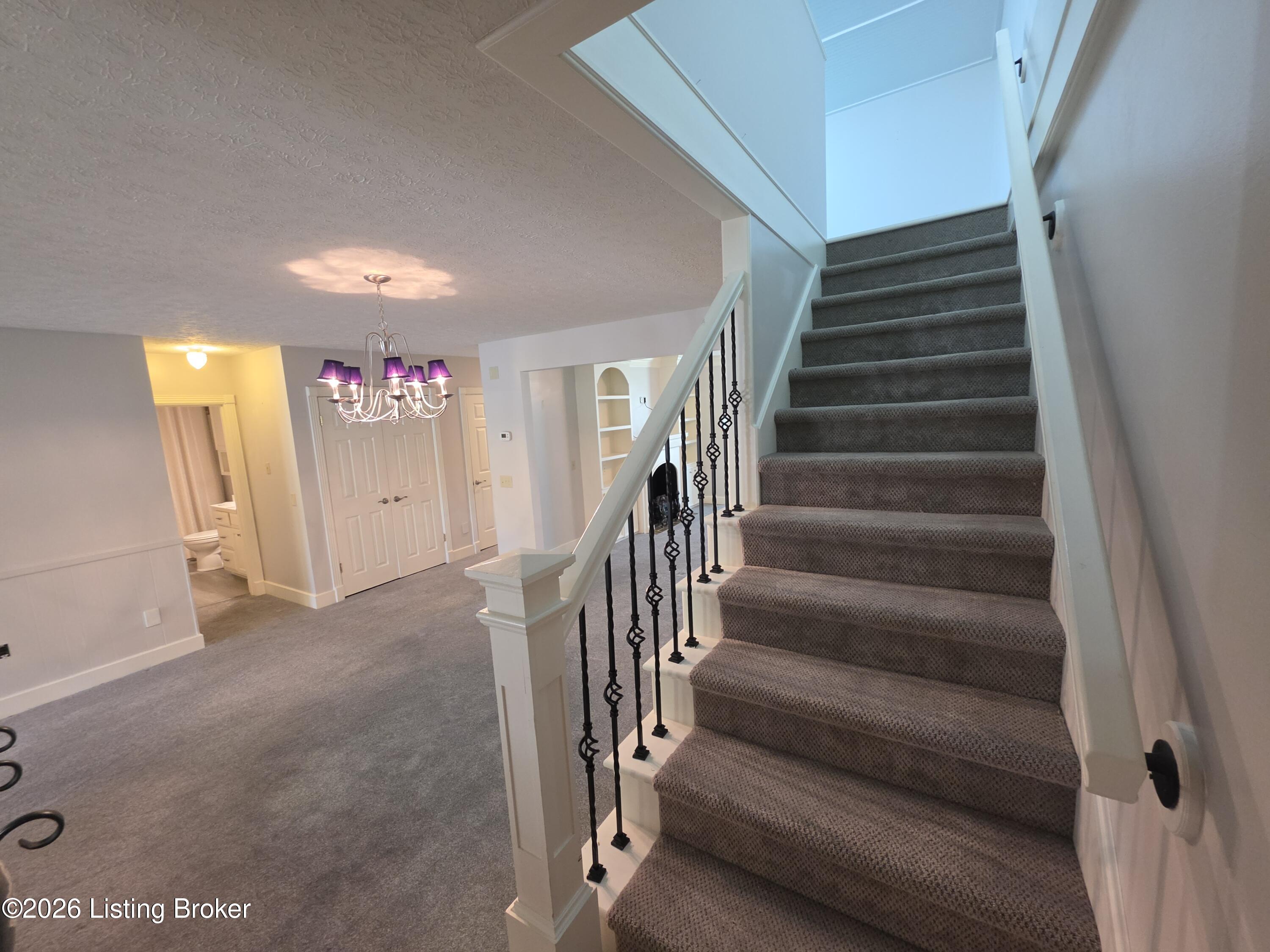 102 Regency Ct B-2 Property Photo 7