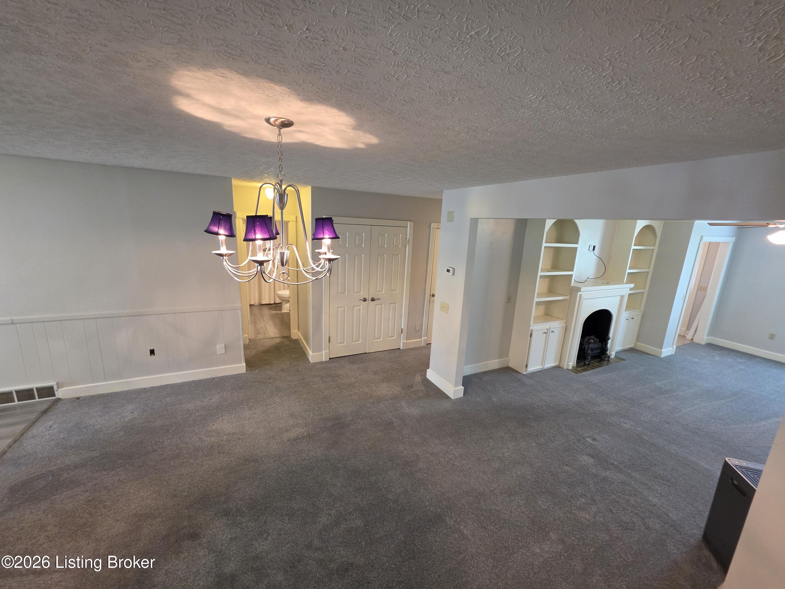 102 Regency Ct B-2 Property Photo 8