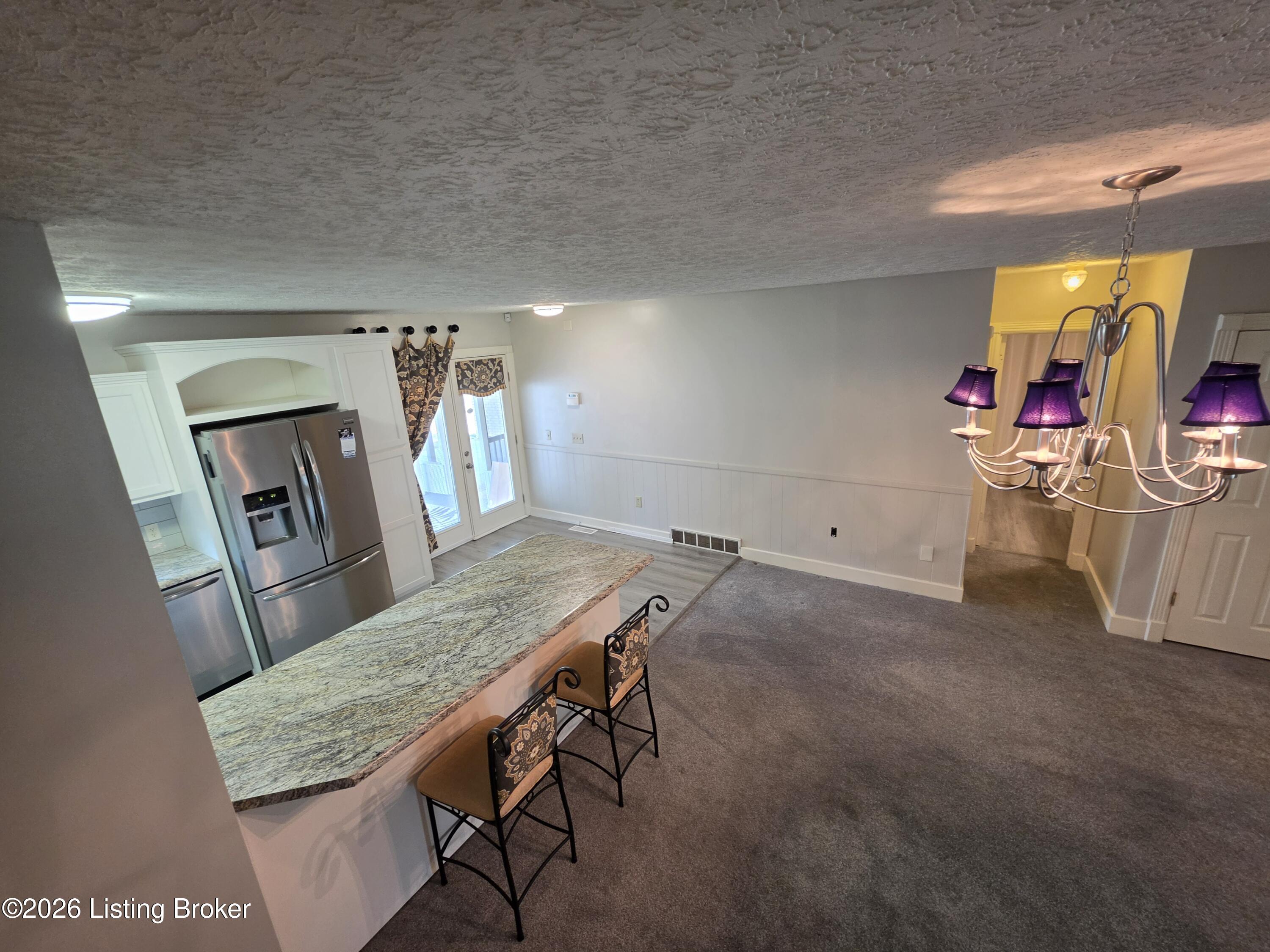 102 Regency Ct B-2 Property Photo 9