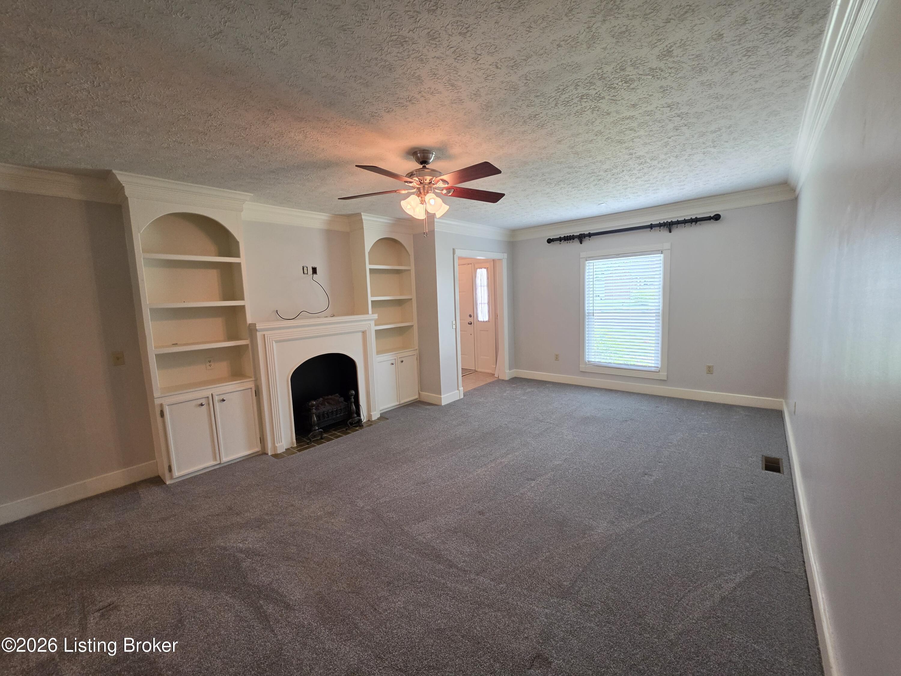102 Regency Ct B-2 Property Photo 11