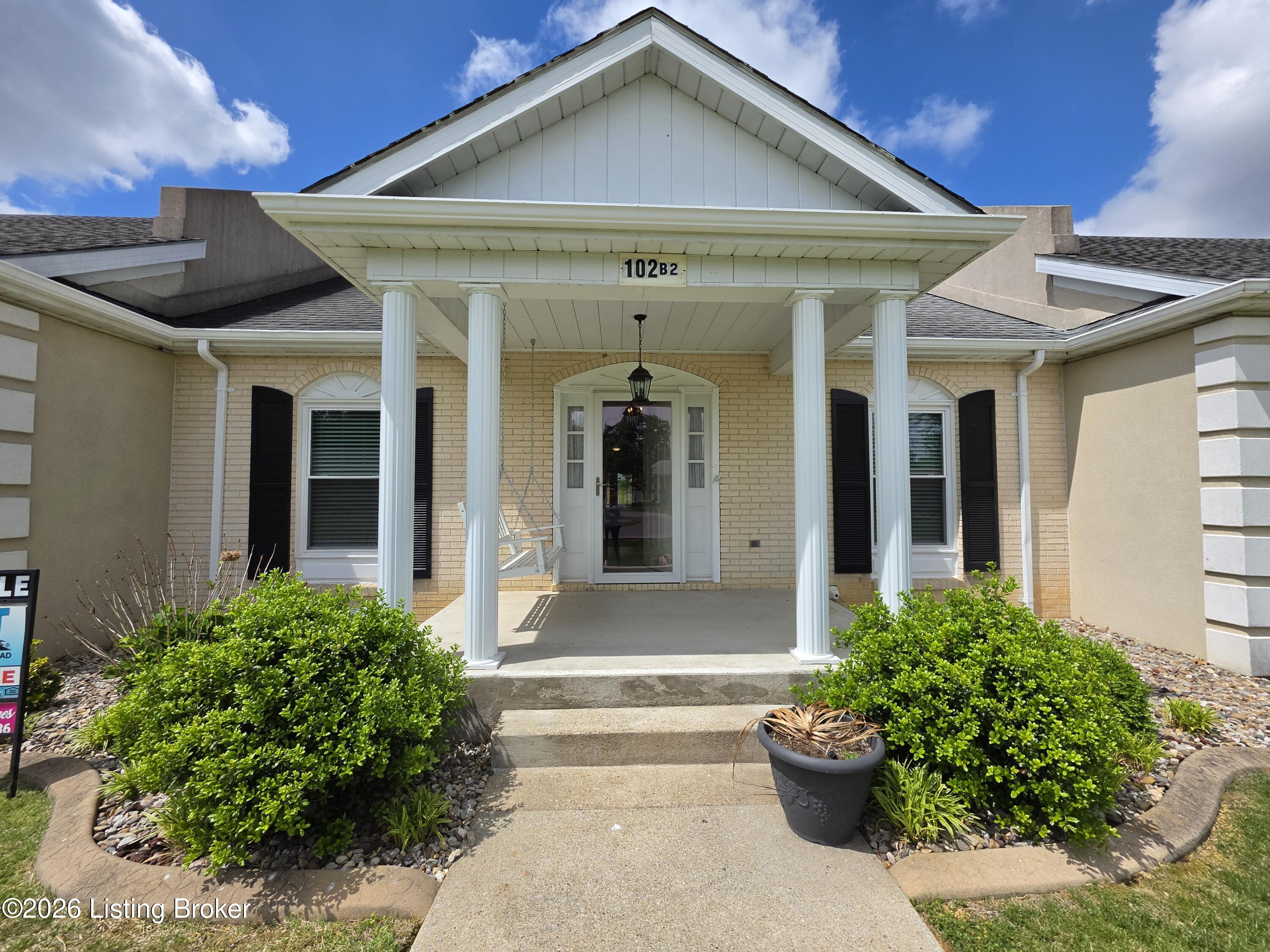 102 Regency Ct B-2 Property Photo 14