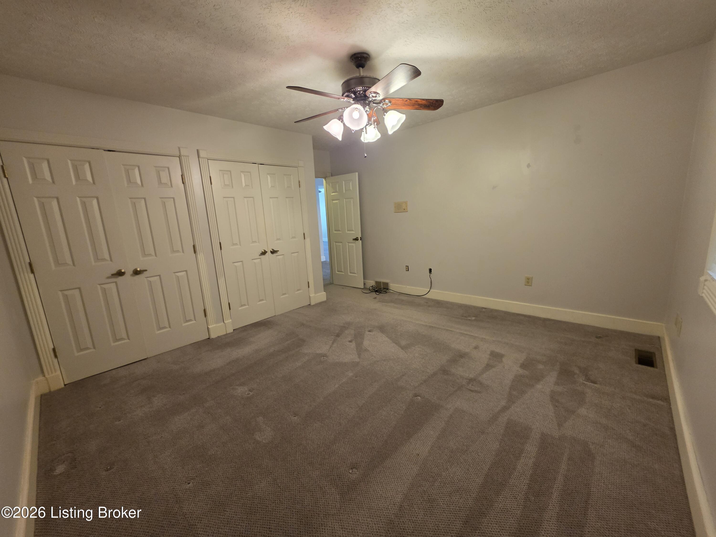 102 Regency Ct B-2 Property Photo 24