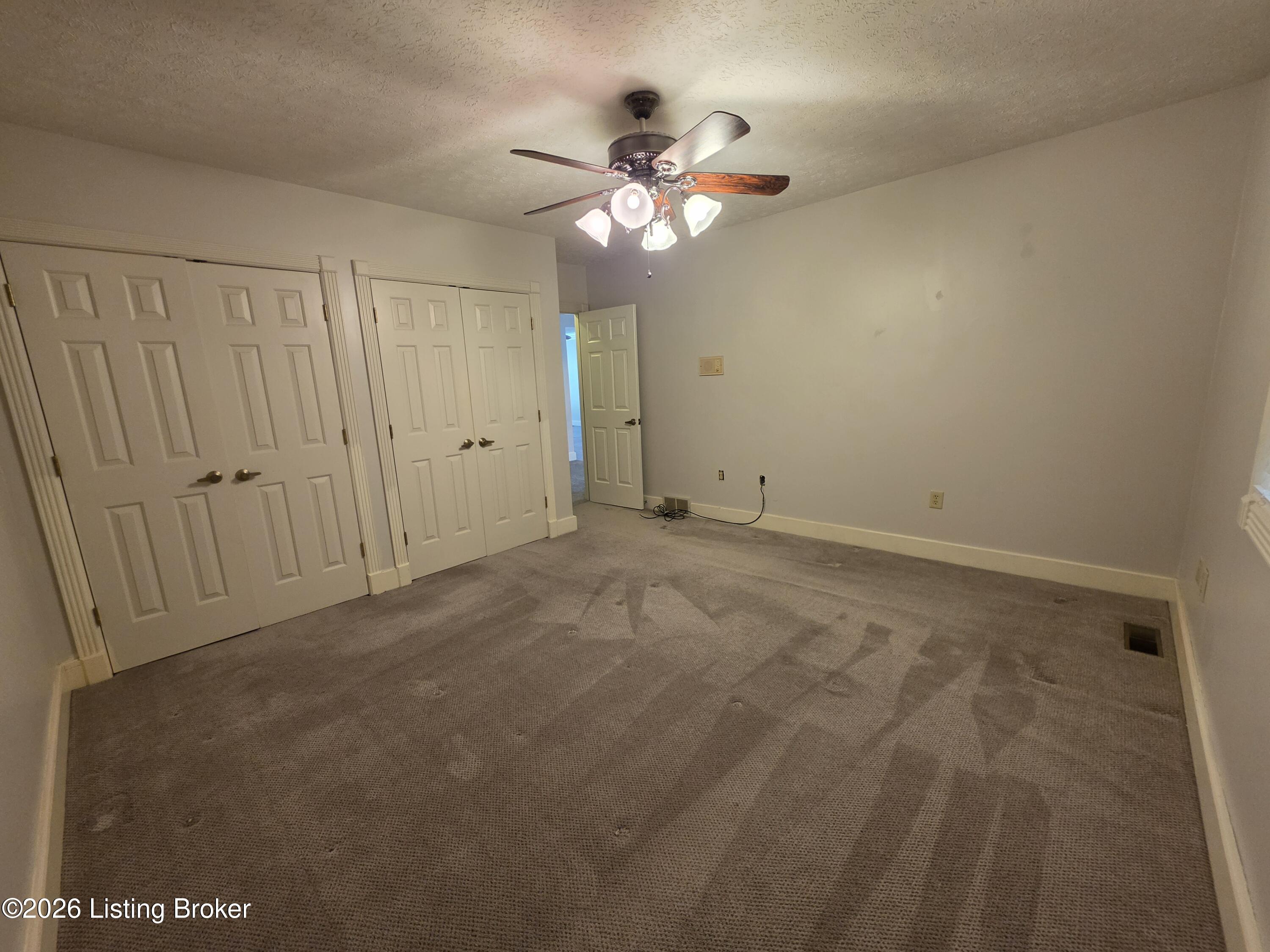 102 Regency Ct B-2 Property Photo 25
