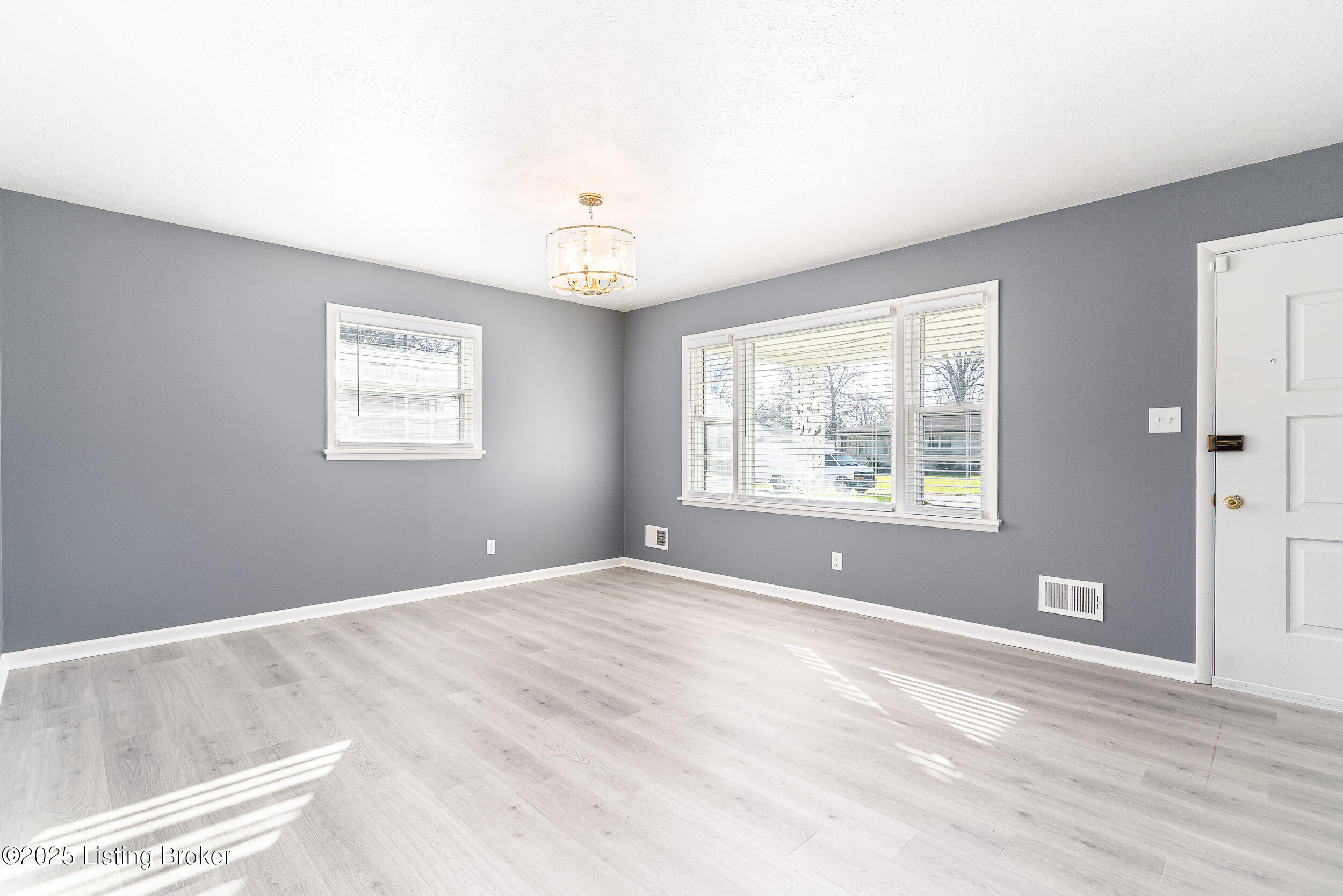 3411 Tuba Dr Property Photo 6