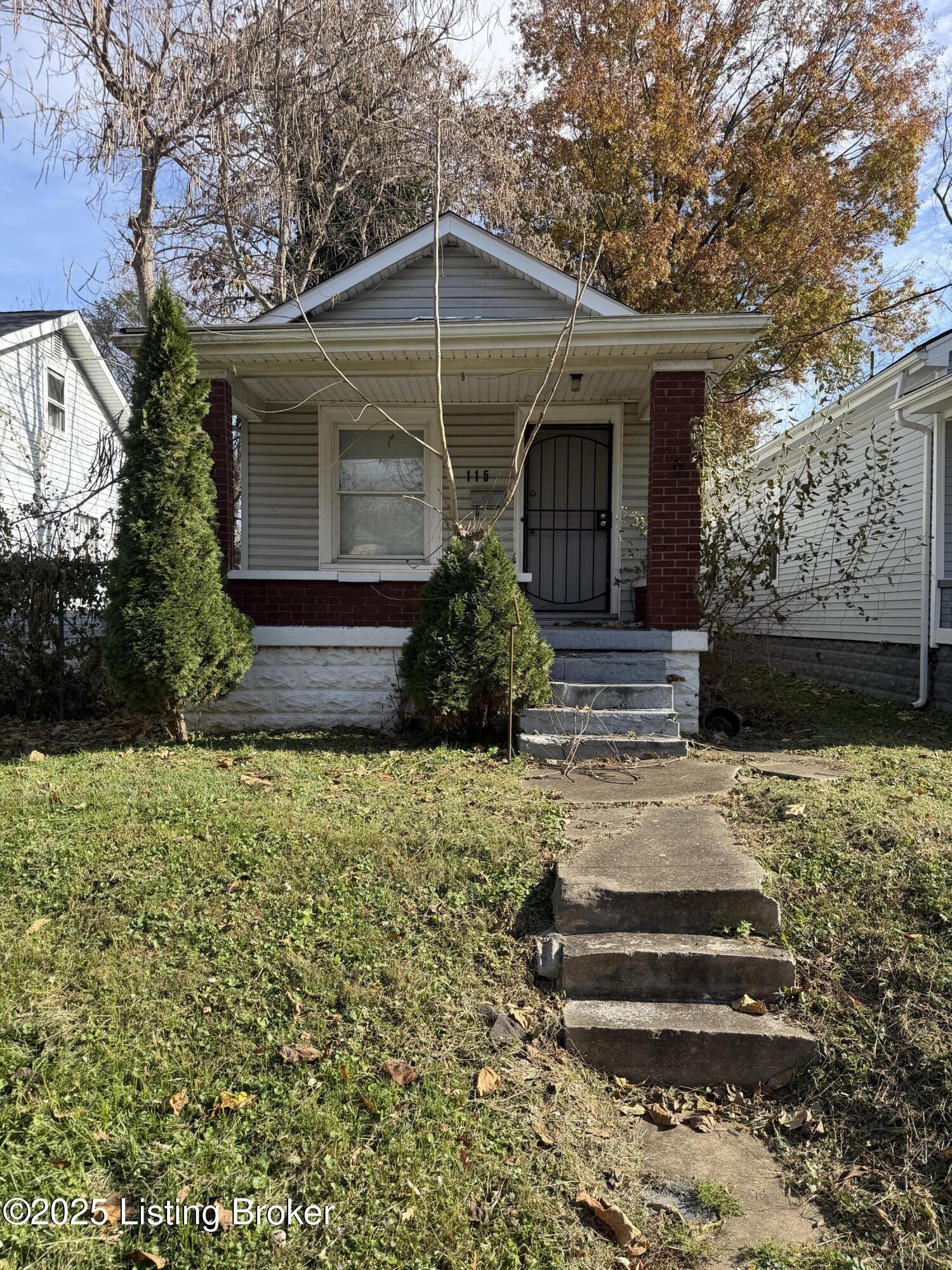 115 Boston Ct Property Photo 1
