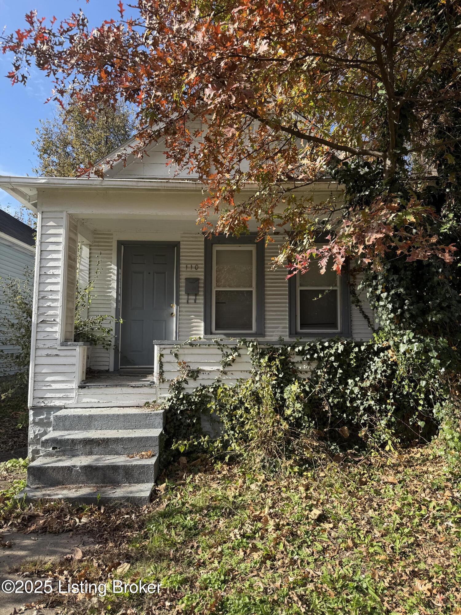 110 Boston Ct Property Photo 1