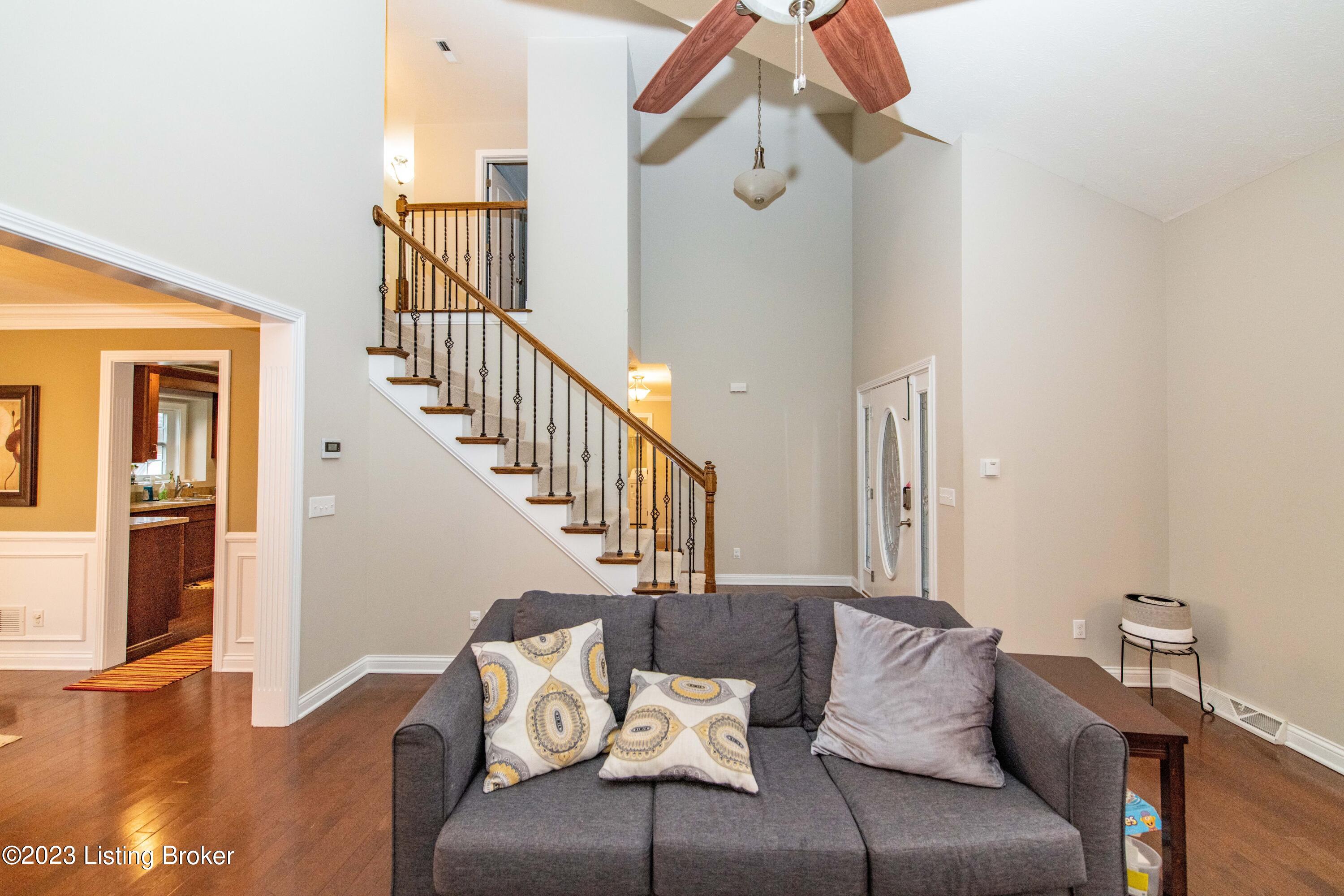 110 E Mandarin Ct Property Photo 18