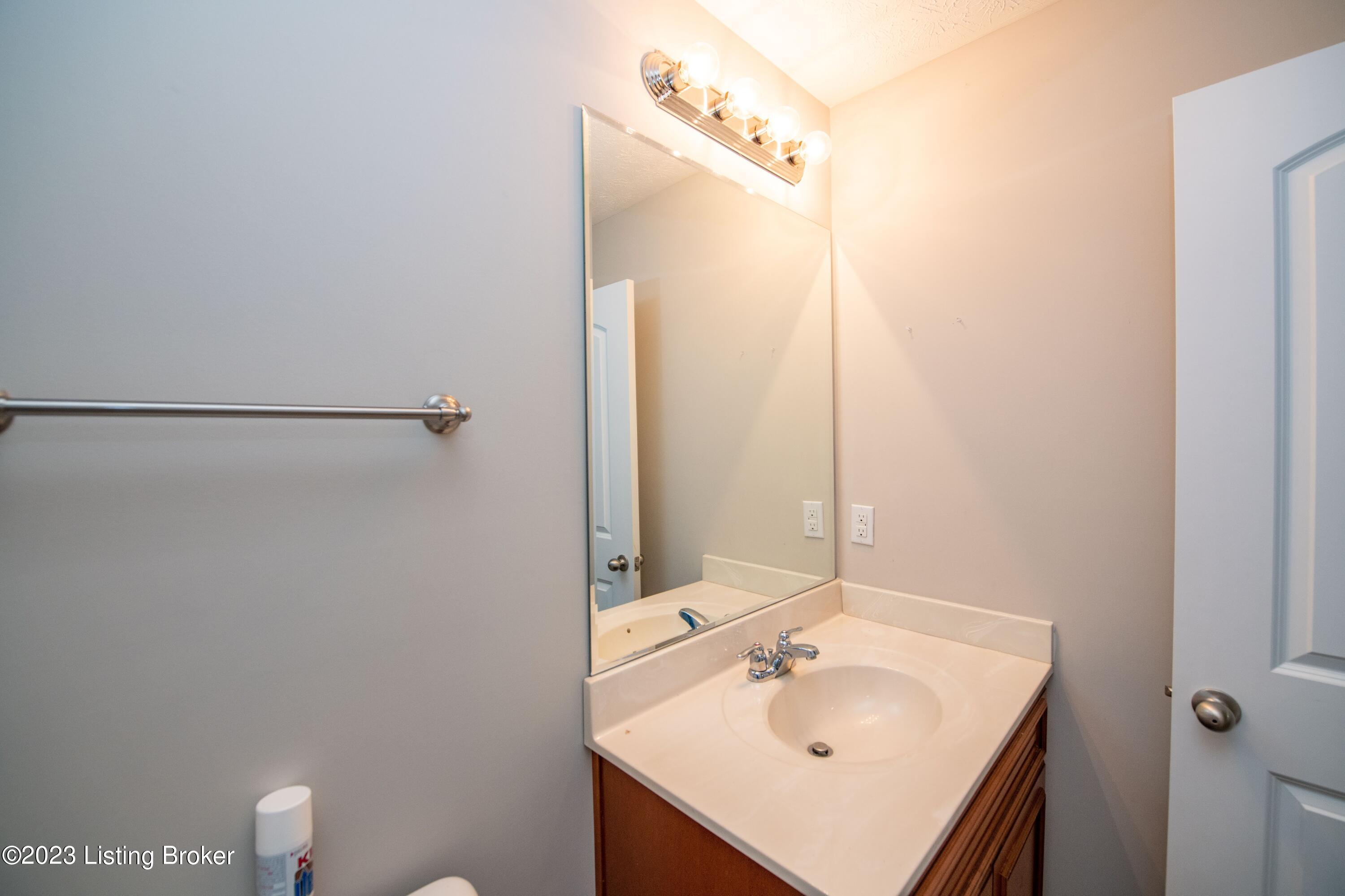 110 E Mandarin Ct Property Photo 34