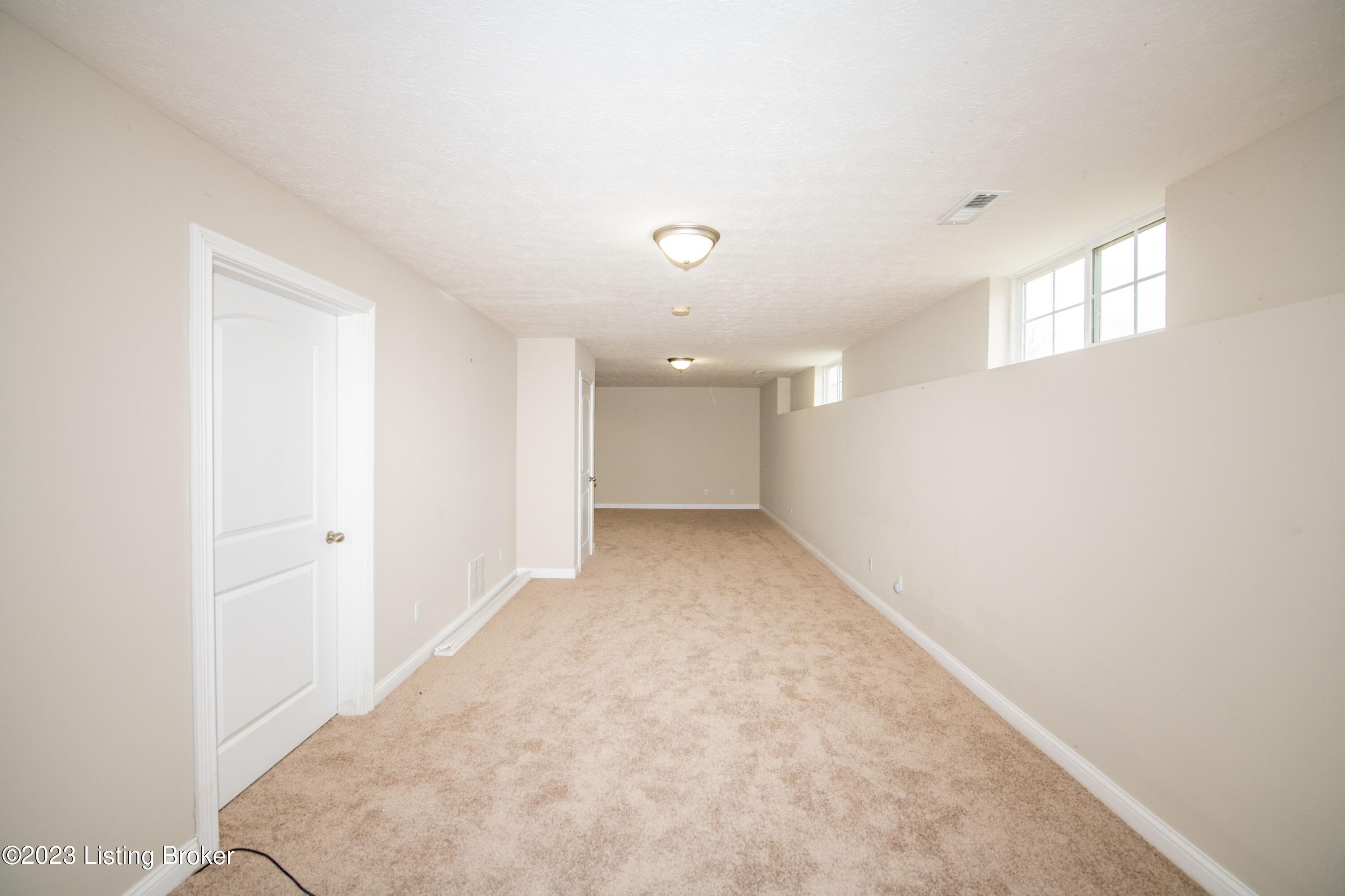 110 E Mandarin Ct Property Photo 36