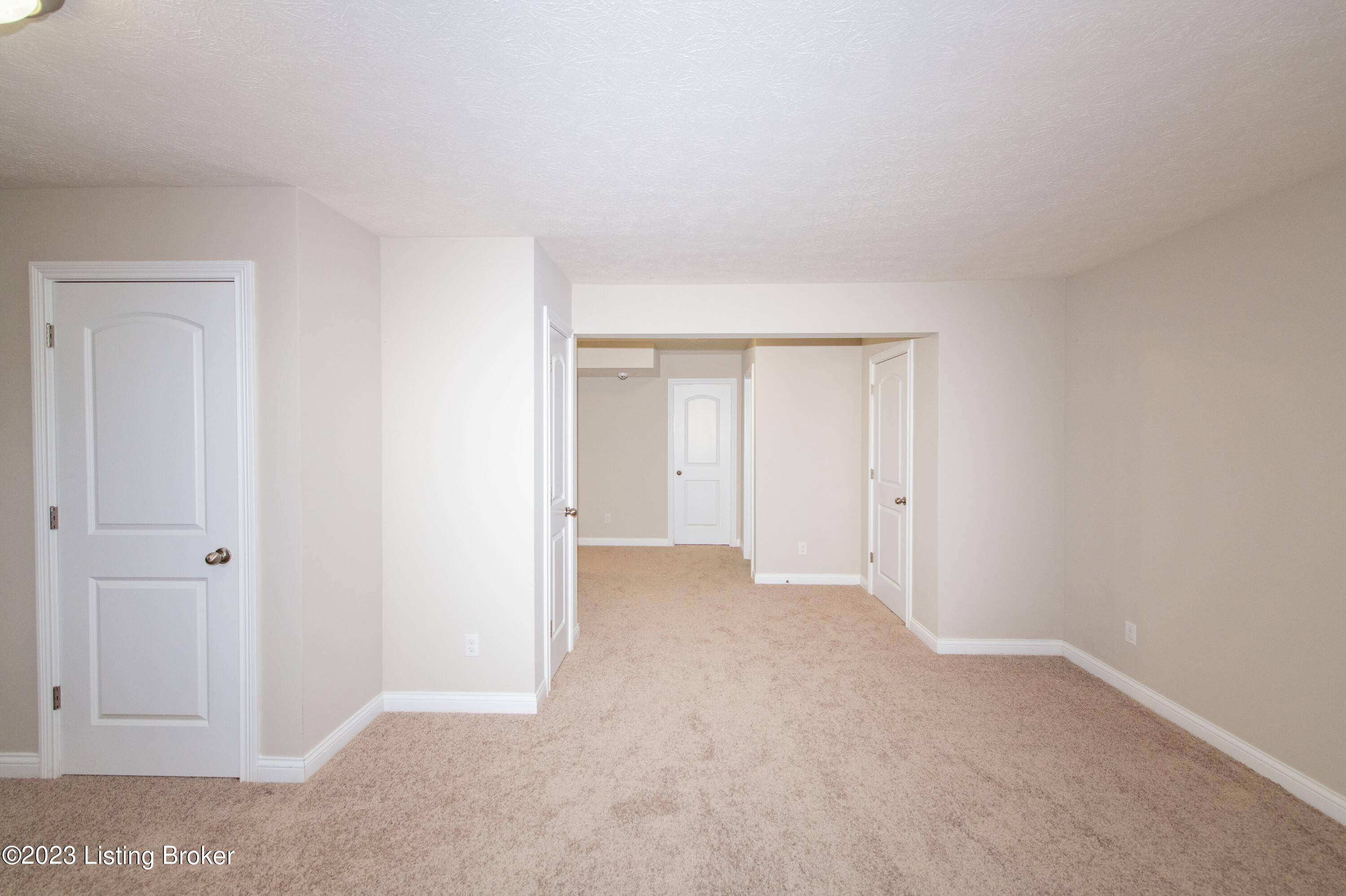 110 E Mandarin Ct Property Photo 37