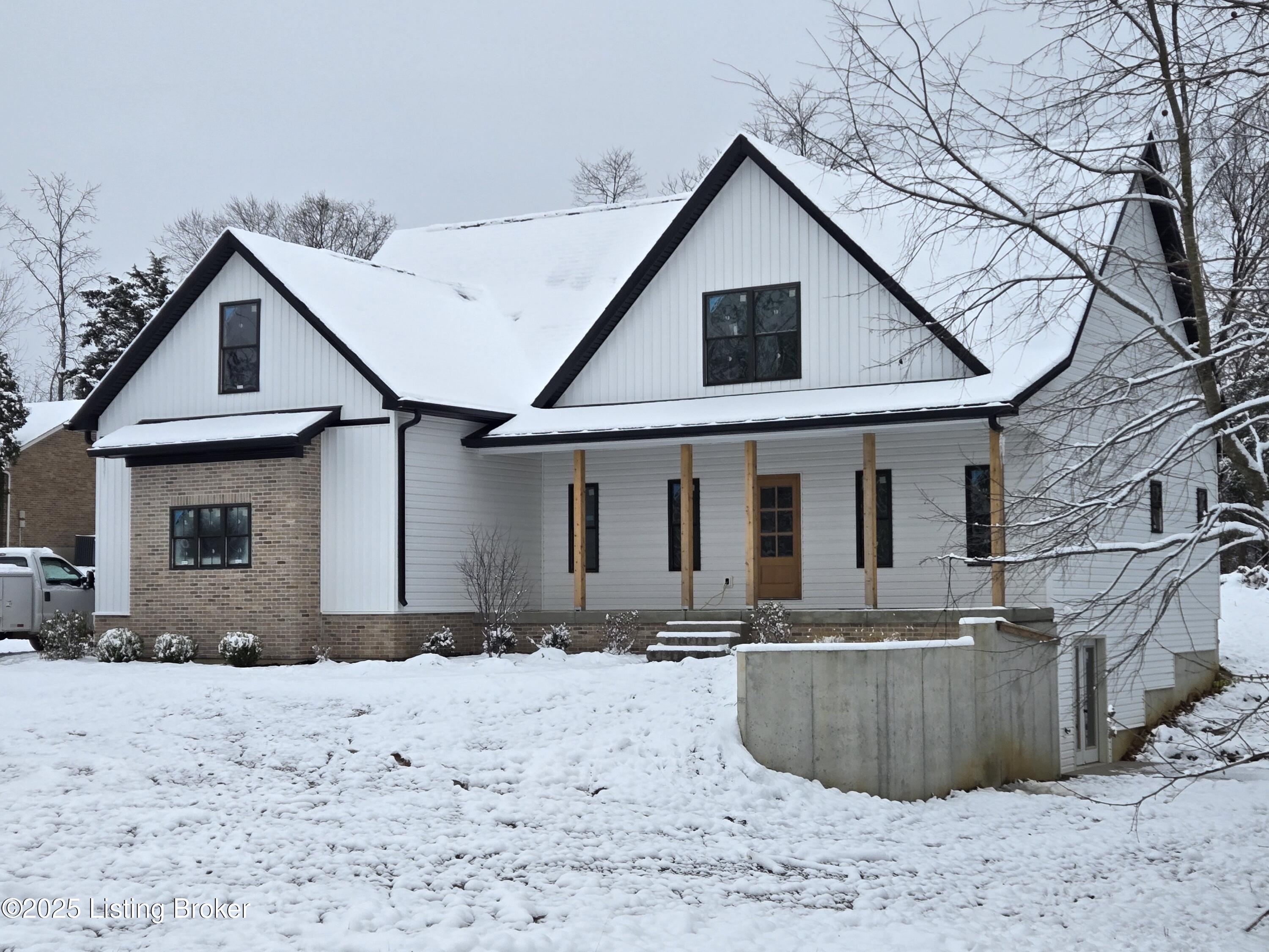 7505 Commonwealth Dr Property Photo 1