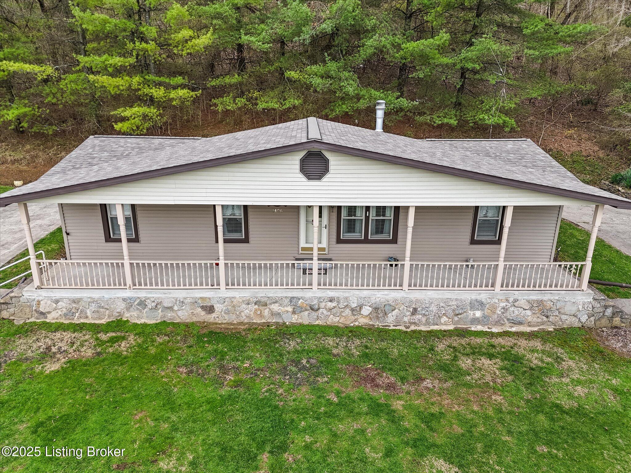 1406 Gillock Ave Property Photo 2