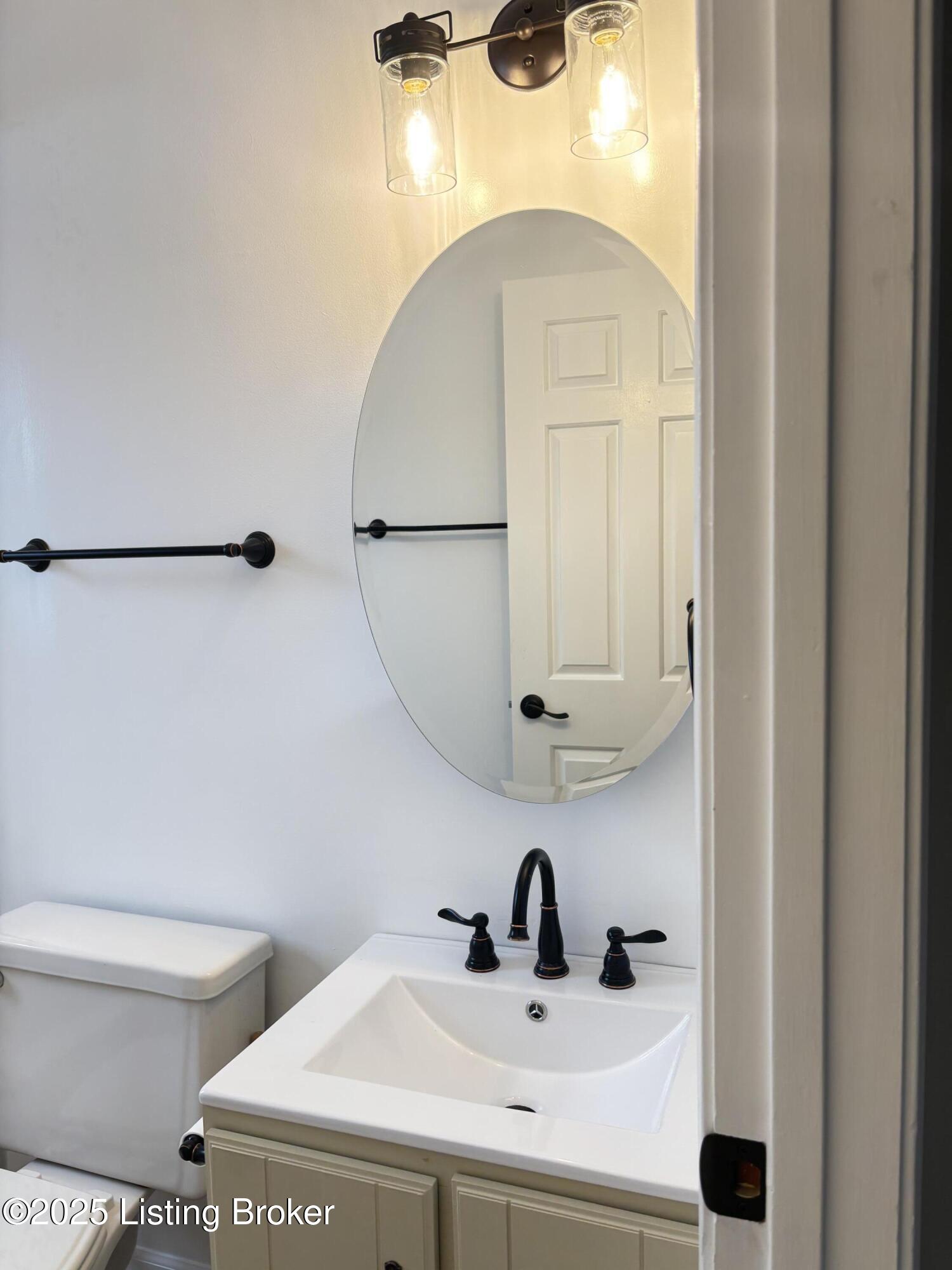 8207 Damascus Cir D1 Property Photo 11