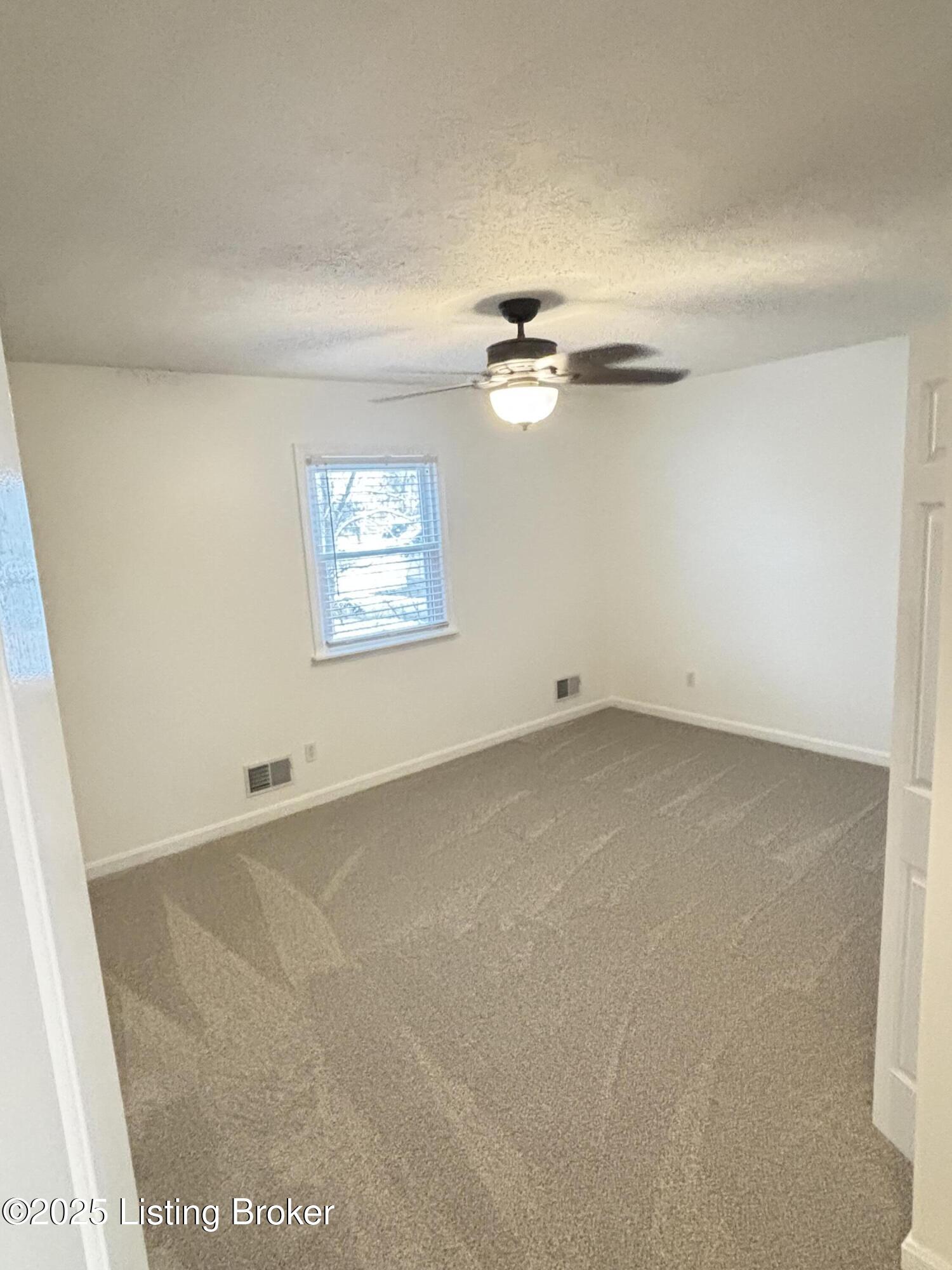 8207 Damascus Cir D1 Property Photo 15