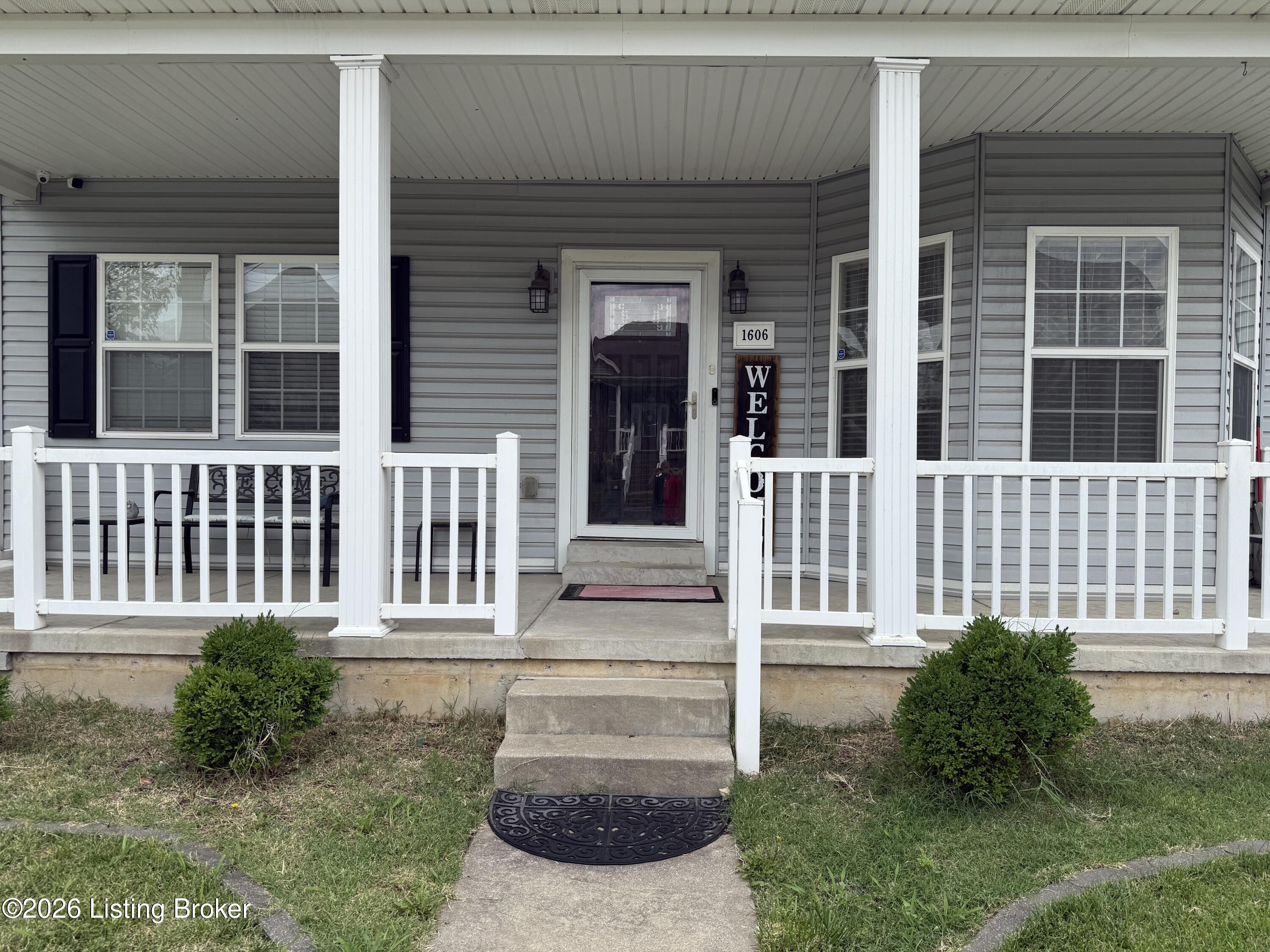 1606 Louis Coleman Jr Dr