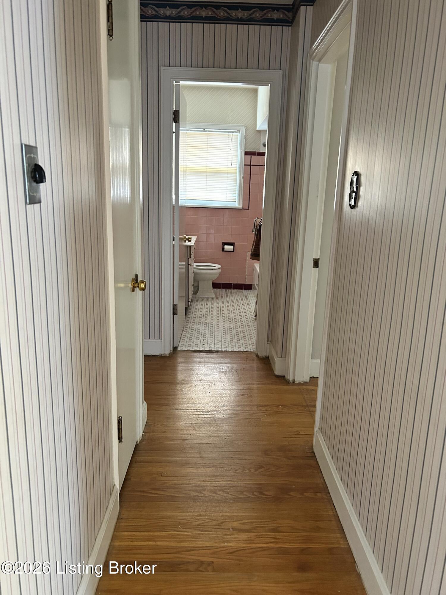 2509 Gardiner Ln Property Photo 13